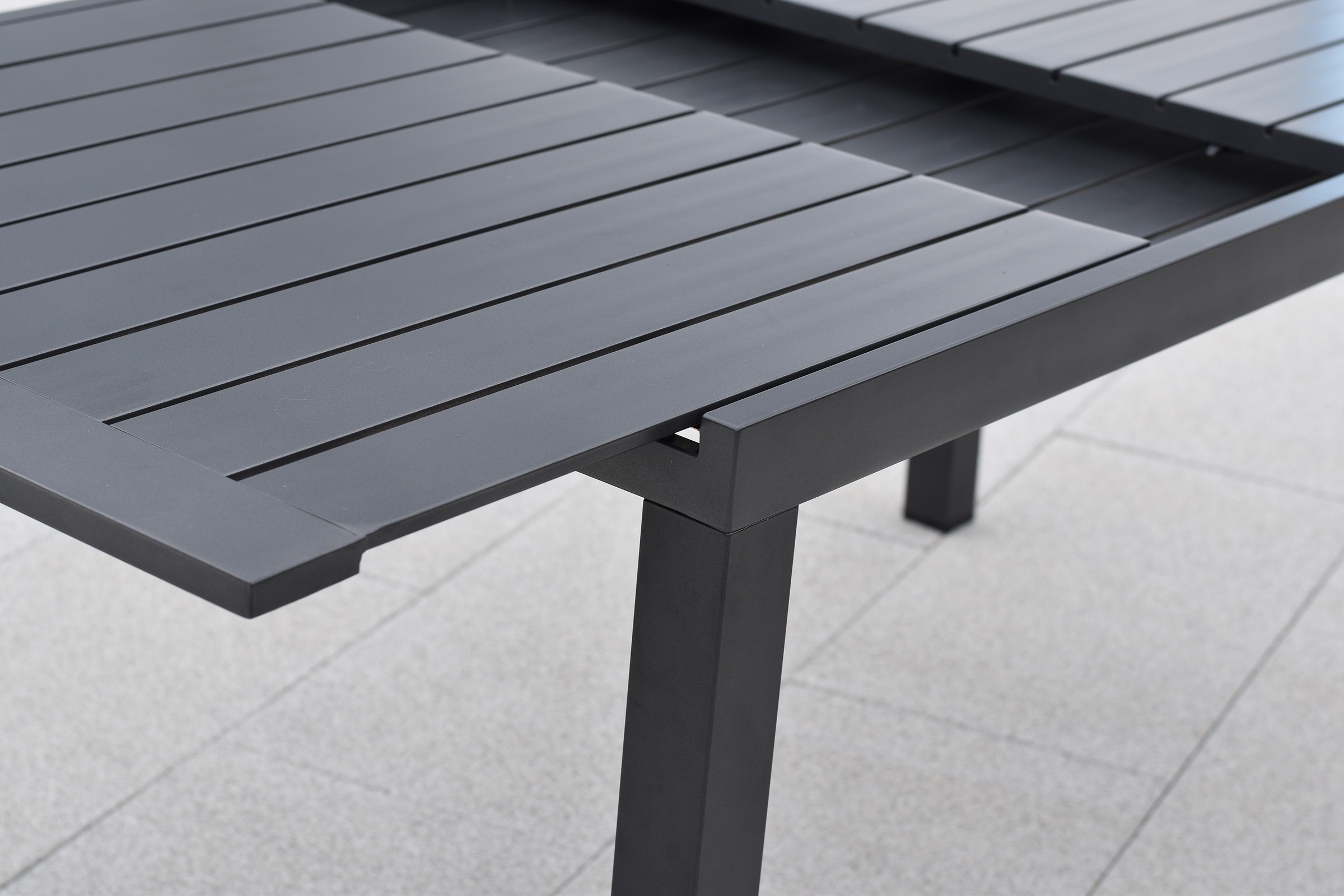 MERXX Garten-Essgruppe »Taviano« Set, 5 tlg. inkl. 4 Klappsessel, 1 Ausziehtisch