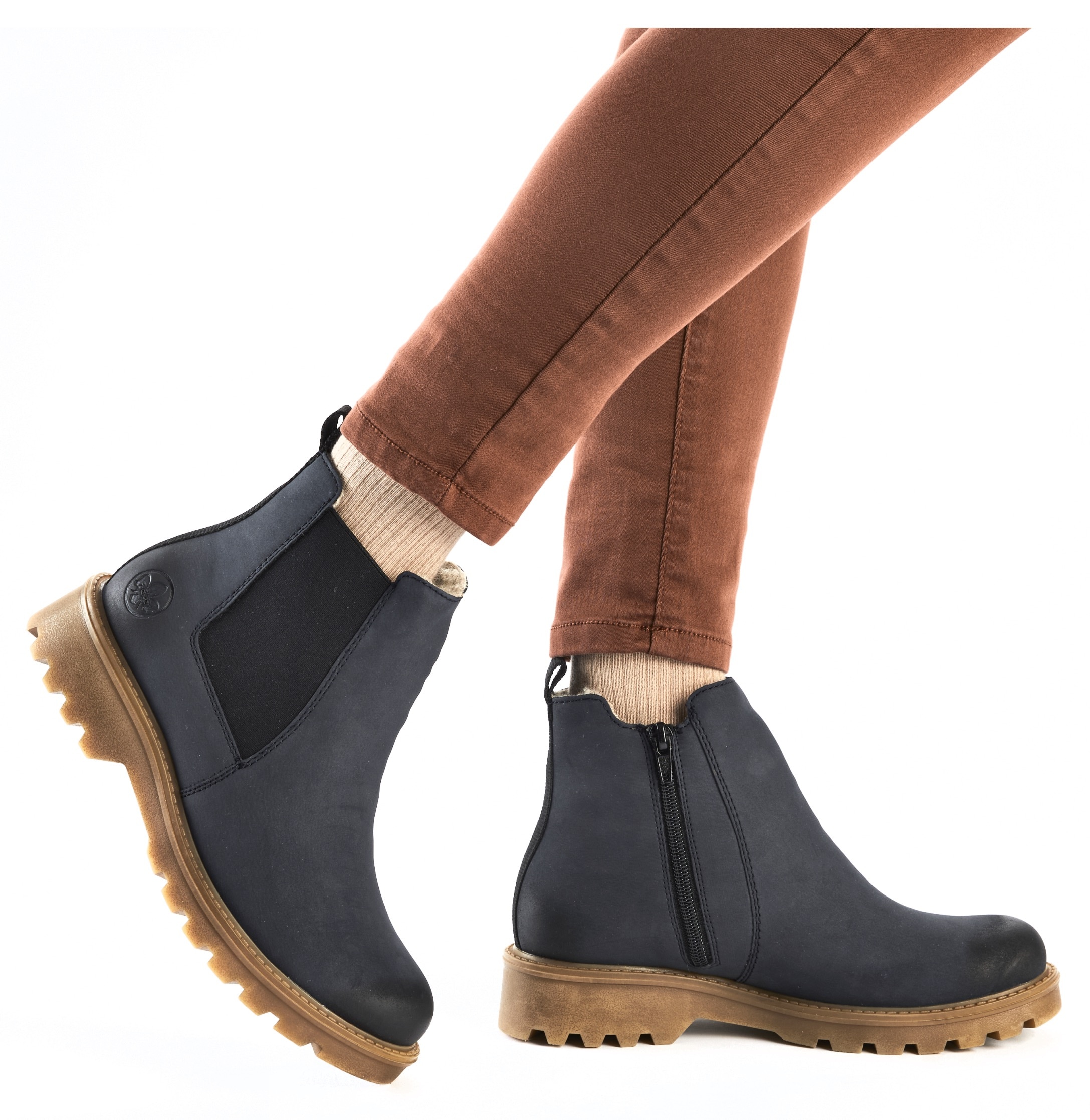 Rieker Chelseaboots, Schlupfboots, Stiefelette, Blockabsatz, mit kuscheligem Warmfutter