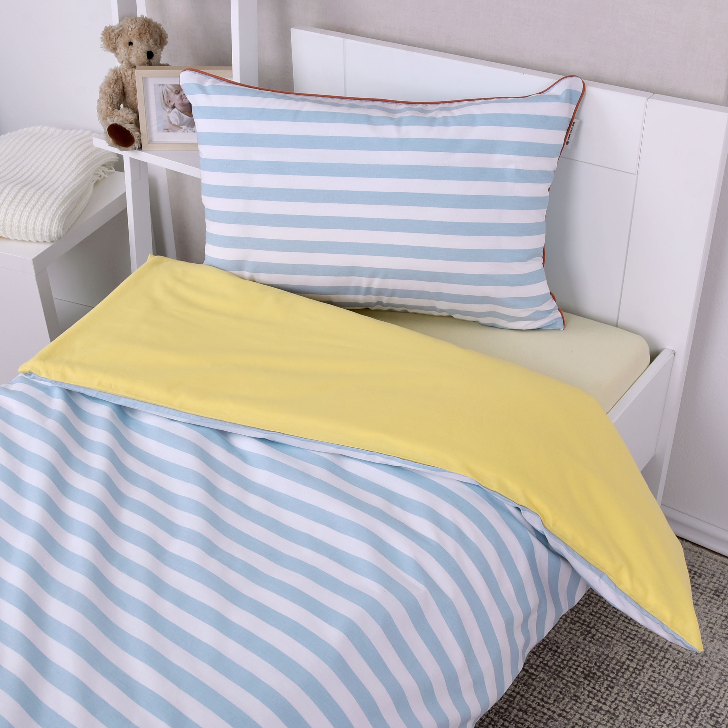 TOM TAILOR HOME Bettwäsche »STRIPES WITH A KICK in Gr. 135x200cm oder 155x220cm«, new bedroom, farbige Paspel am Kissen
