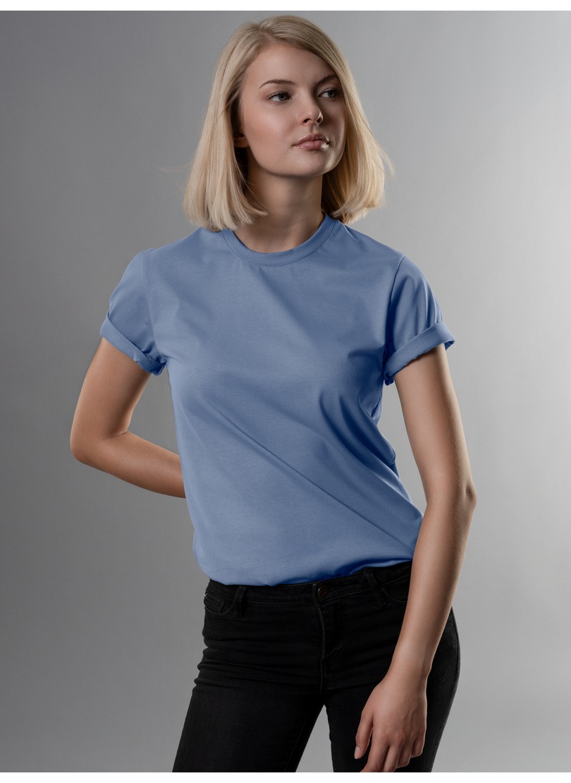 Trigema T-Shirt »TRIGEMA Slim Fit T-Shirt aus DELUXE Baumwolle«, (1 tlg.)