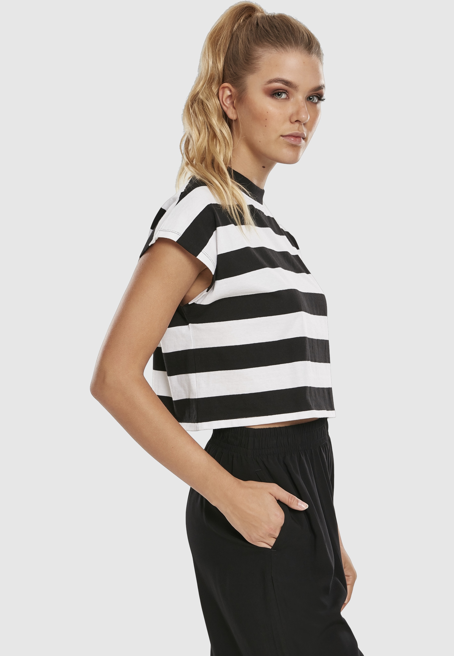URBAN CLASSICS T-Shirt »Urban Classics Damen Ladies Stripe Short Tee« 1 Stk.