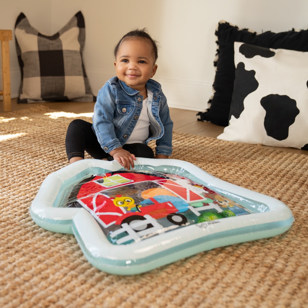 Baby Einstein »Farm Explorers Cal's Sensory Barn« mit Wasser befüllbar
