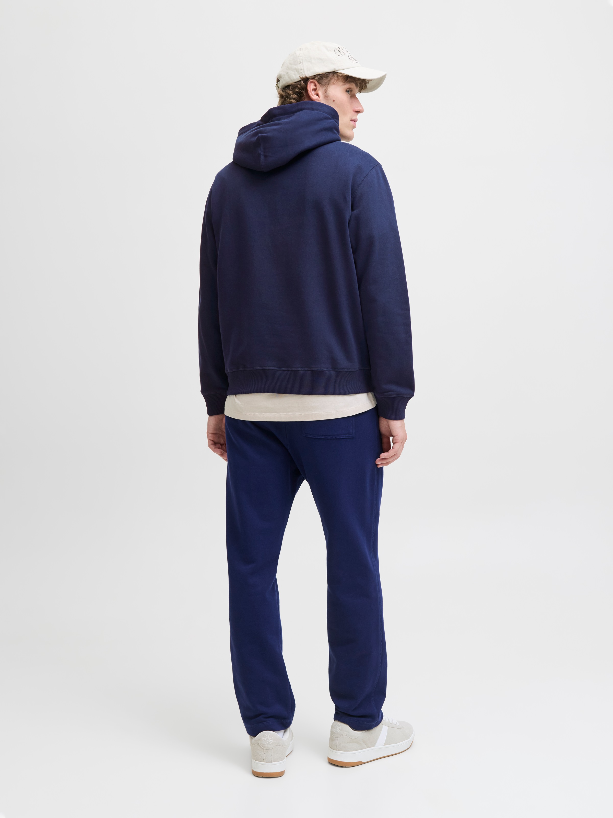 Jack & Jones Kapuzensweatshirt »JORNORREBRO EMB SWEAT HOOD NOOS«, mit Logo Print
