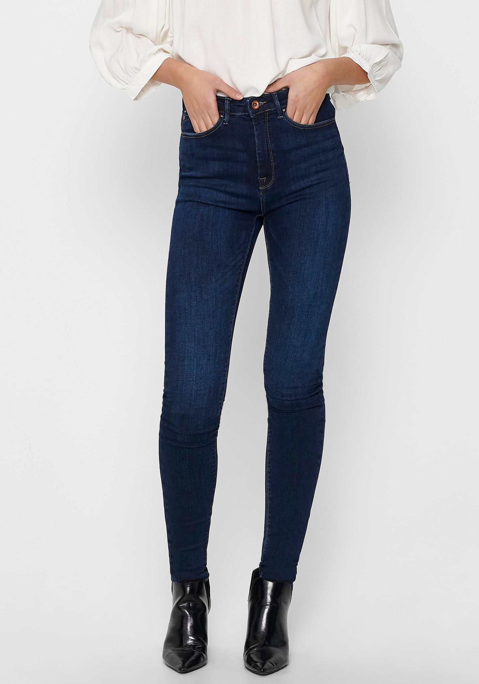 only high waist skinny jeans