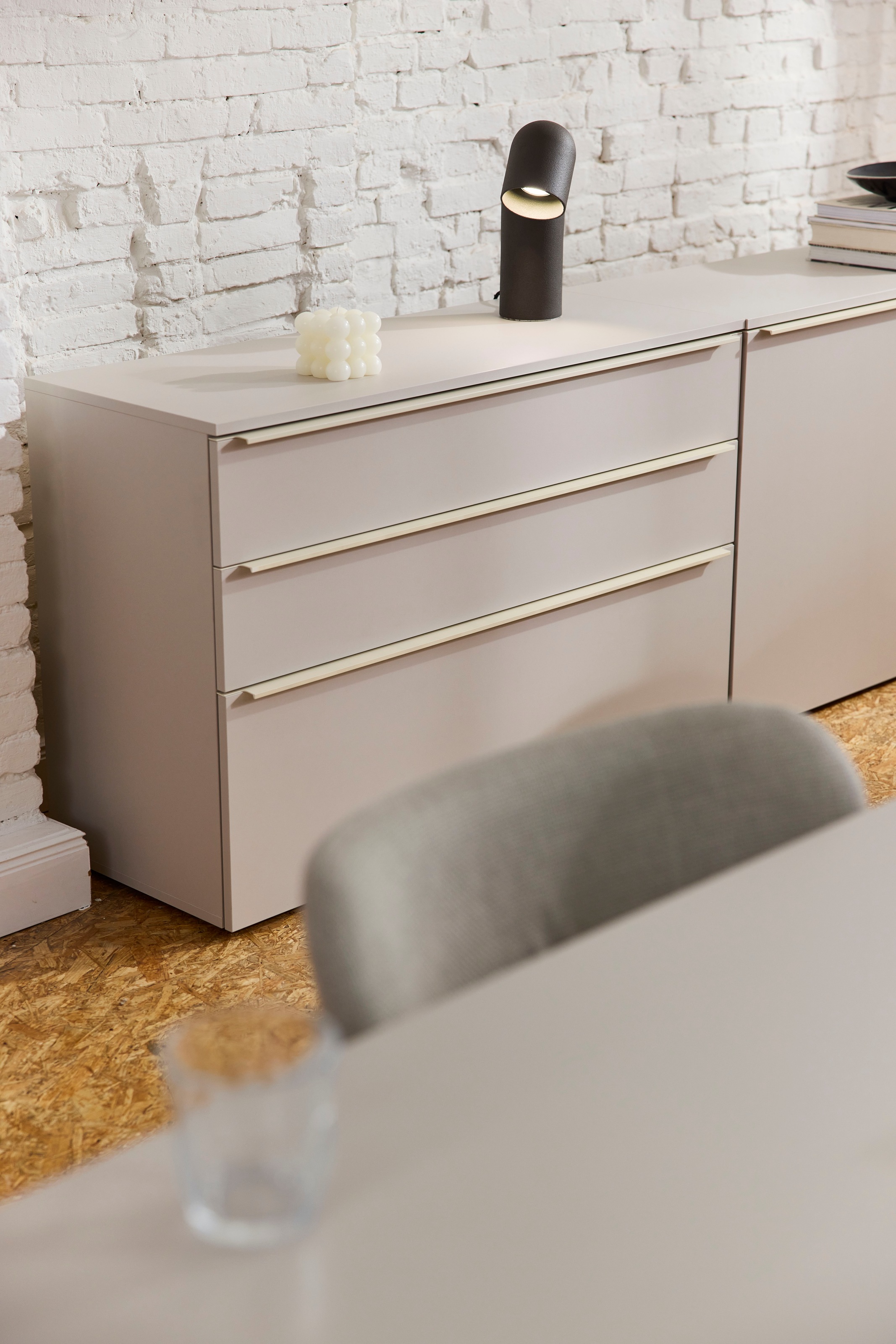 TOM TAILOR HOME Kommode Lowboard, Breite 110 cm,1 Klappe,2 Schubladen, viel Stauraum
