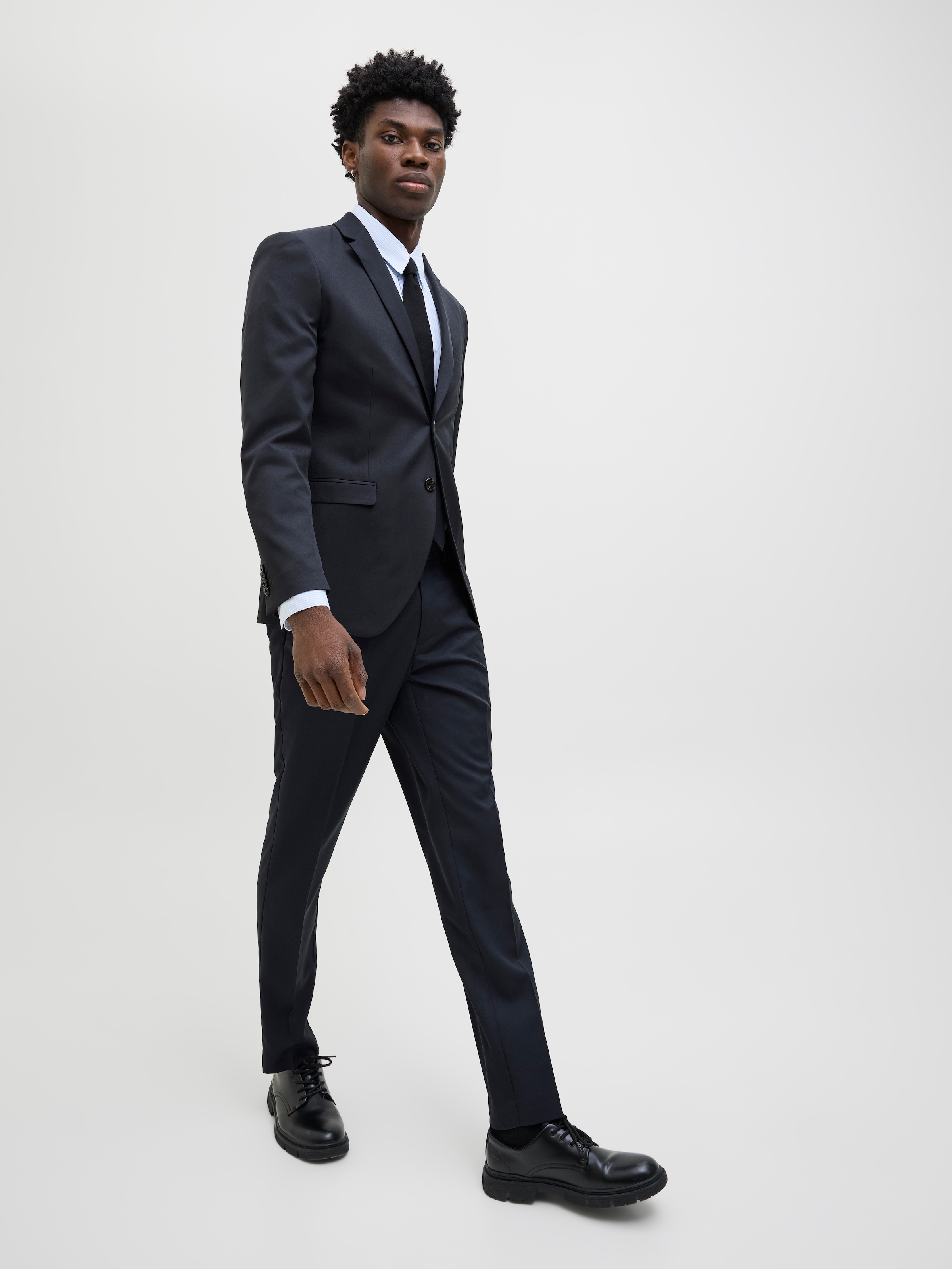 Jack & Jones Anzug »JPRCOSTA SUIT« Set, 2 tlg. sehr schmal aus Polyester, sehr schmale Passform, mit Reverskragen, Langarm-Sakko

