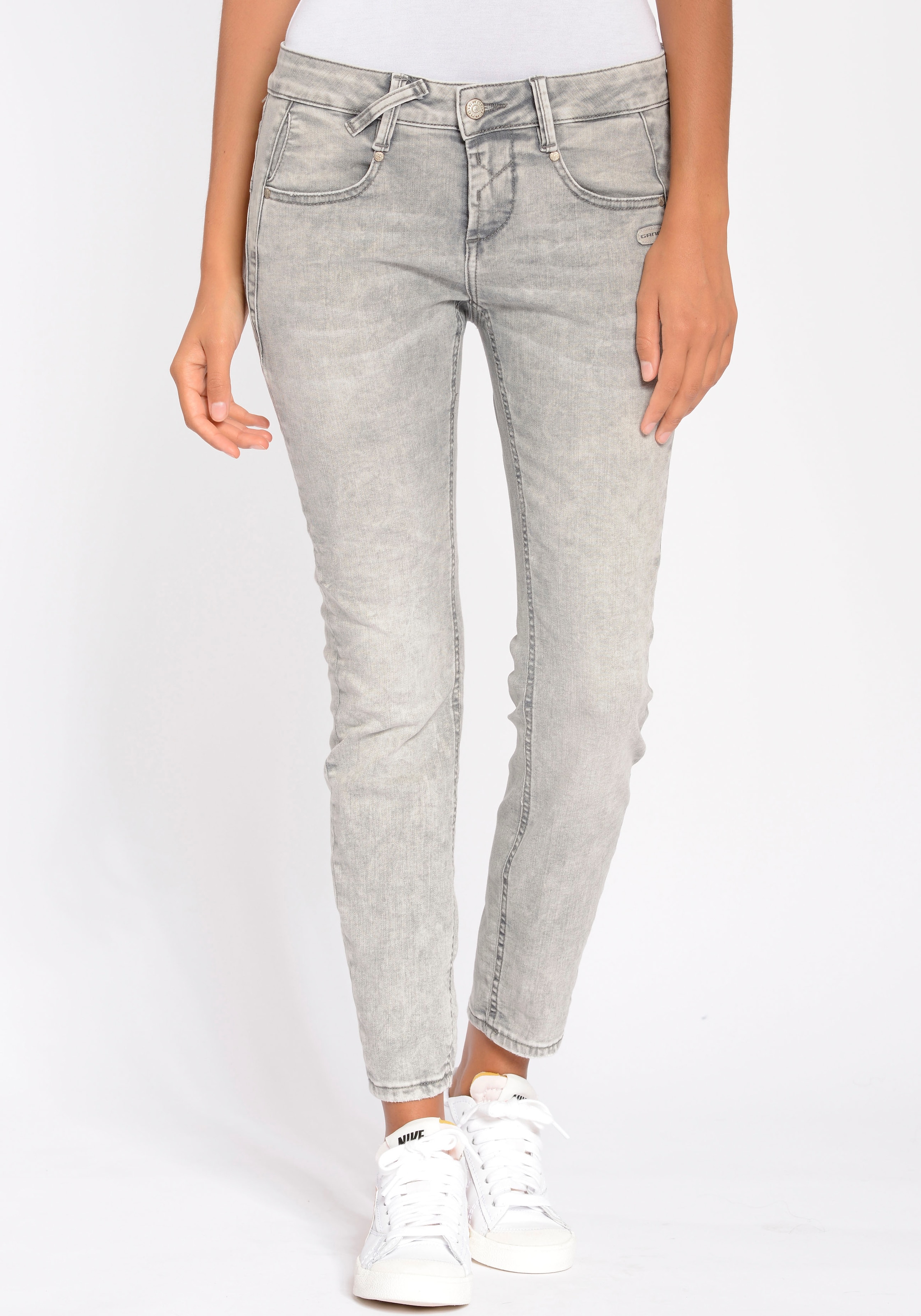 GANG Skinny-fit-Jeans »94NELE X-CROPPED«, mit seitlichen Dreieckseinsätzen für eine tolle Silhouette