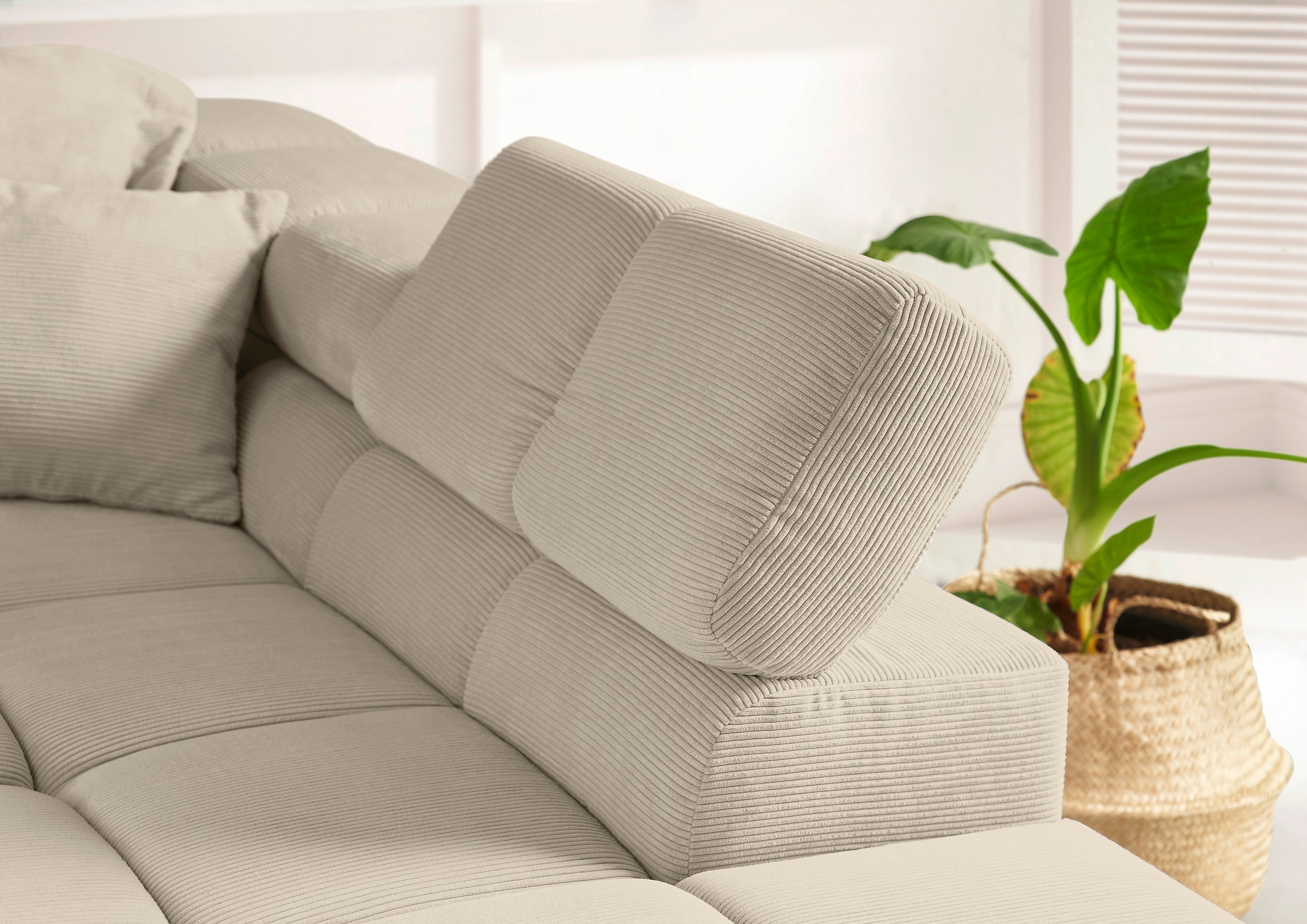 INOSIGN Ecksofa »Ancona incl. Kopfteilverstellung, OTTOs Choice, Breite 319cm, L-Form«, wahlweise motorische Sitztiefenverstellung, auch in Cord + Easy Care