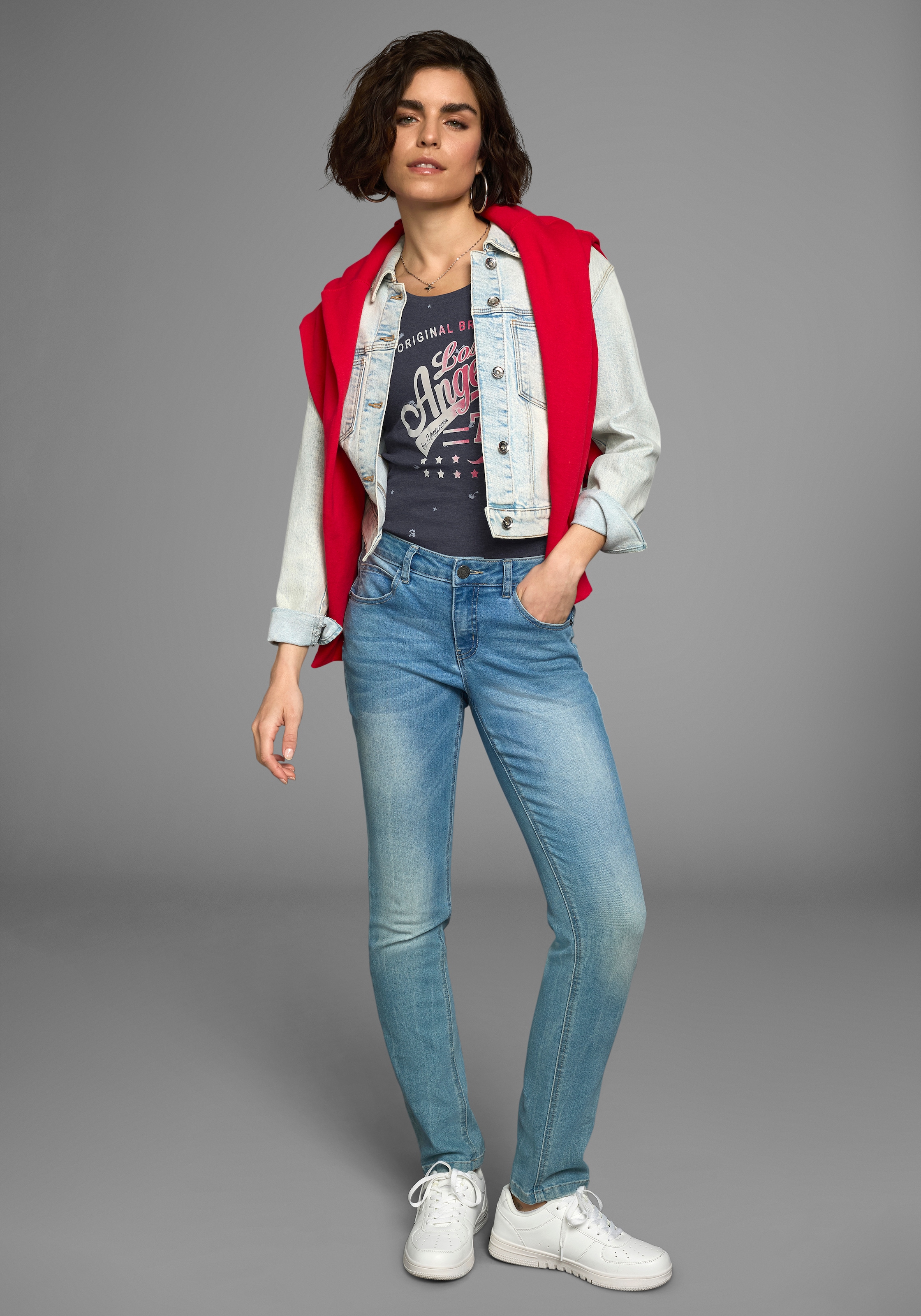 KangaROOS T-Shirt Kurzarm,  figurbetonte Passform,  aus 100% Baumwolle