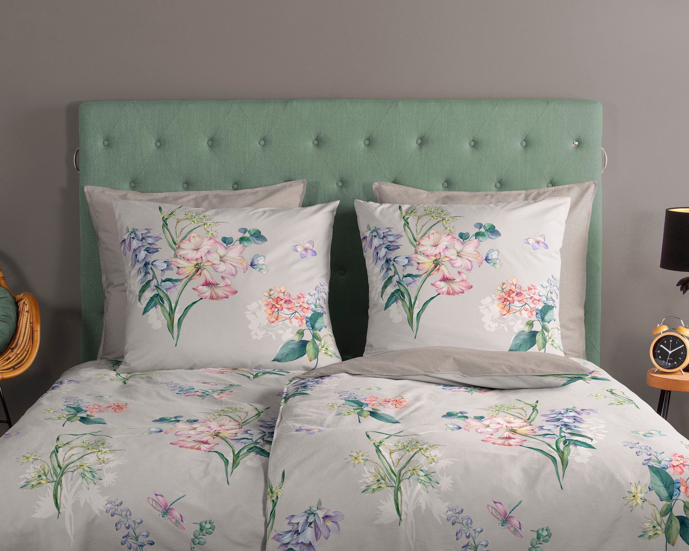 good morning Wendebettwäsche »Evening«, 100% Baumwolle, 135x200, Reißverschluss, Wendeoptik, Blumen, Taupe