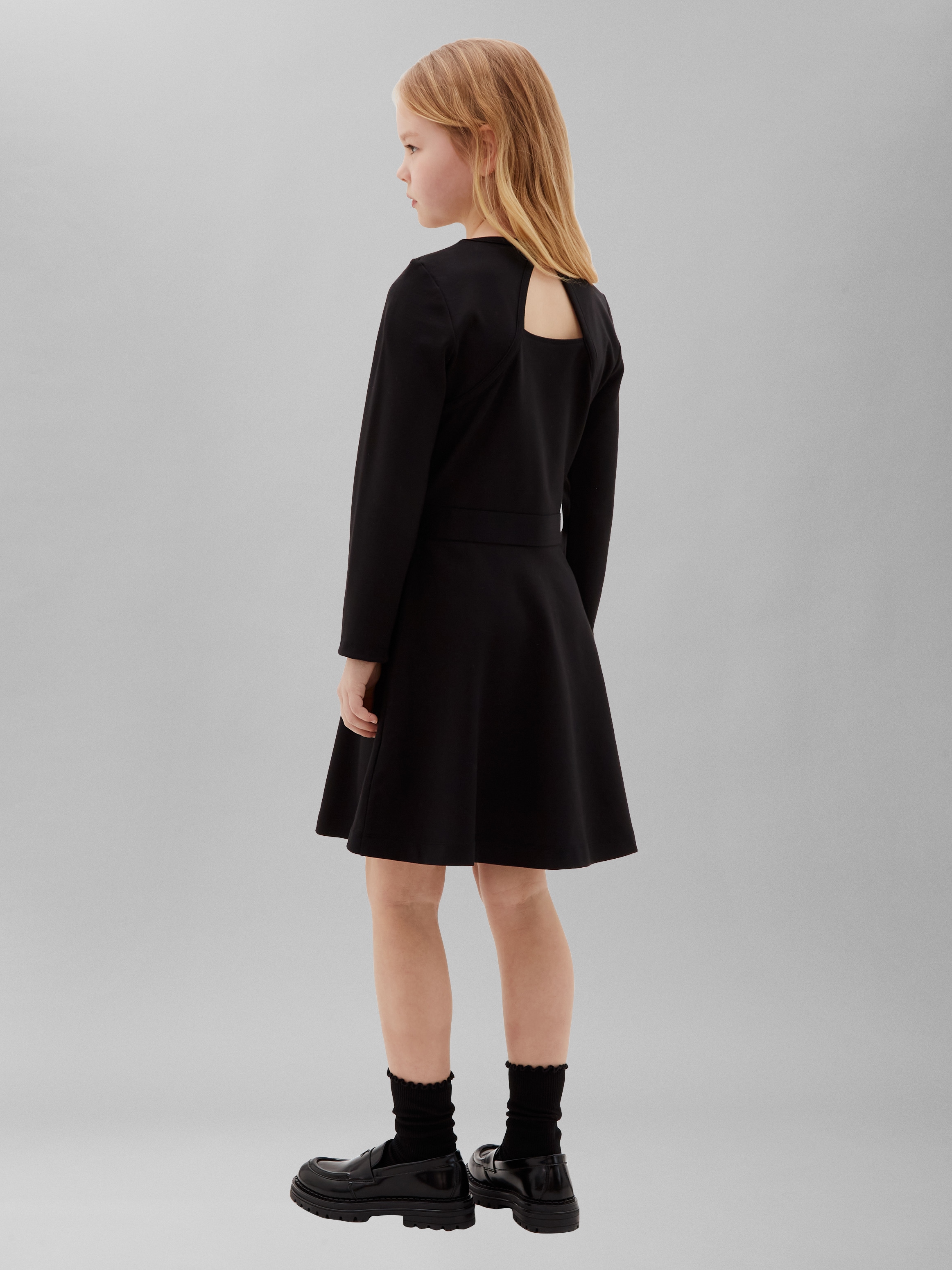 Calvin Klein Jeans Skaterkleid Ohne Taschen Rundhalsausschnitt, Viskosemischung, Logoschriftzug in der Taille