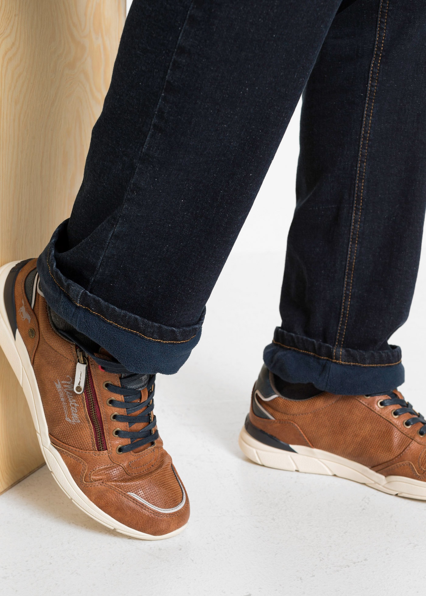 bonprix Gerade Jeans »Thermo Classic Fit Stretch-Jeans mit wärmendem Fleecefutter« klassische Passform, mit Stretch-Anteil, mit wärmendem Fleecefutter