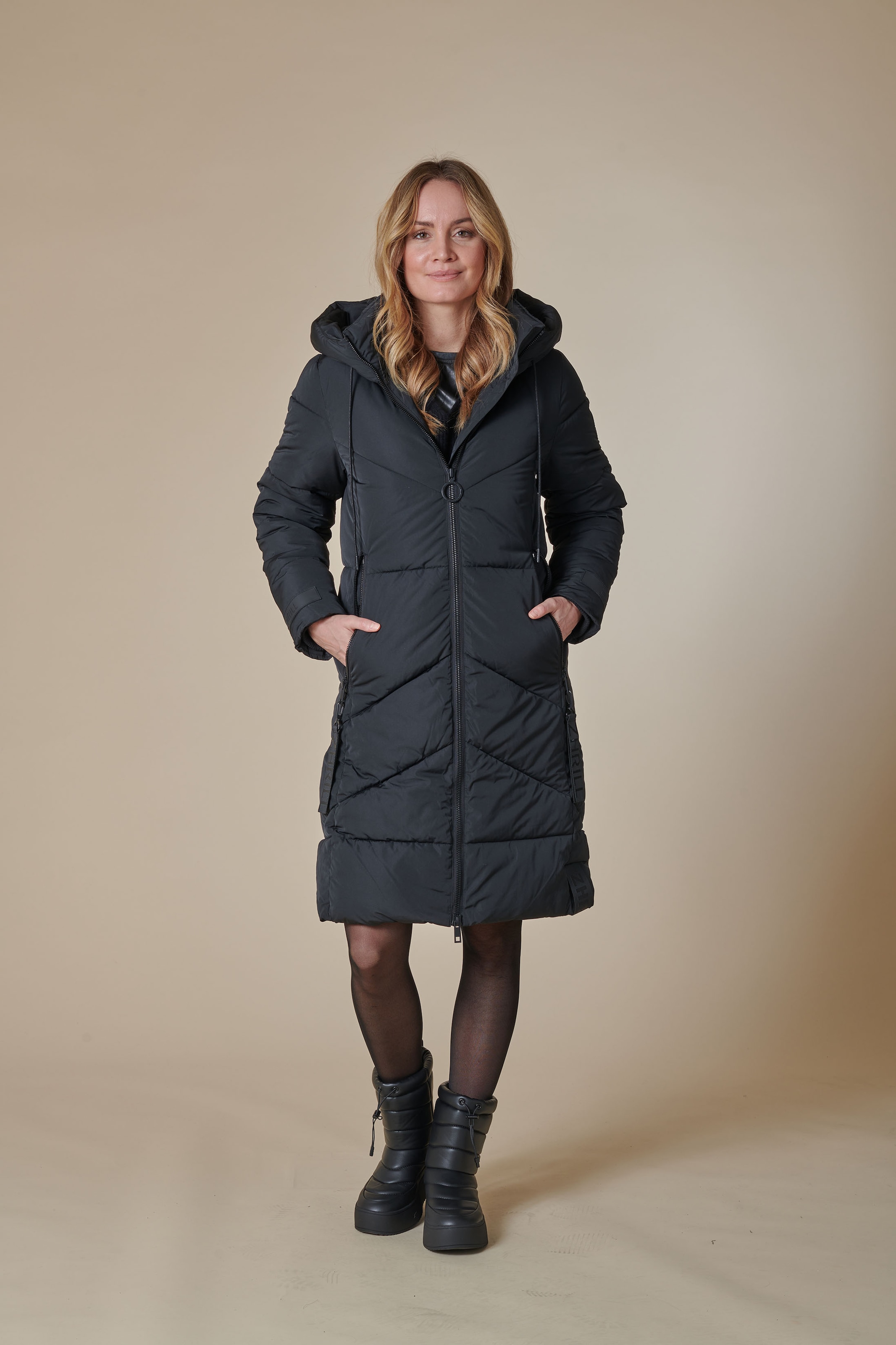 Zhrill Steppjacke »ZHADELITA«, mit Kapuze, mit Kapuze
