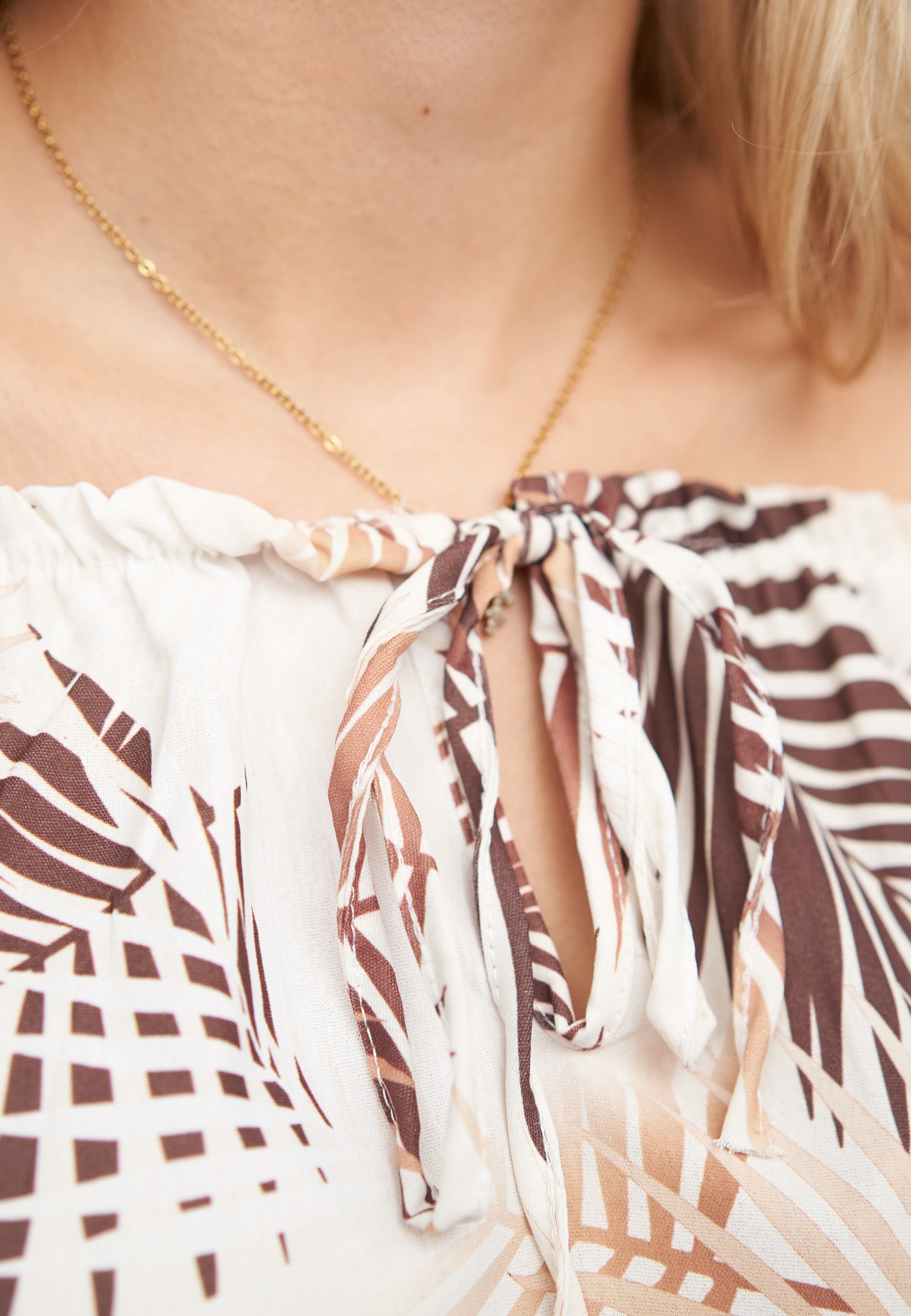 CLOUD 5IVE Blusentop »CLOUD 5IVE Off-Shoulder Bluse mit Knotendetail und Rüschen«