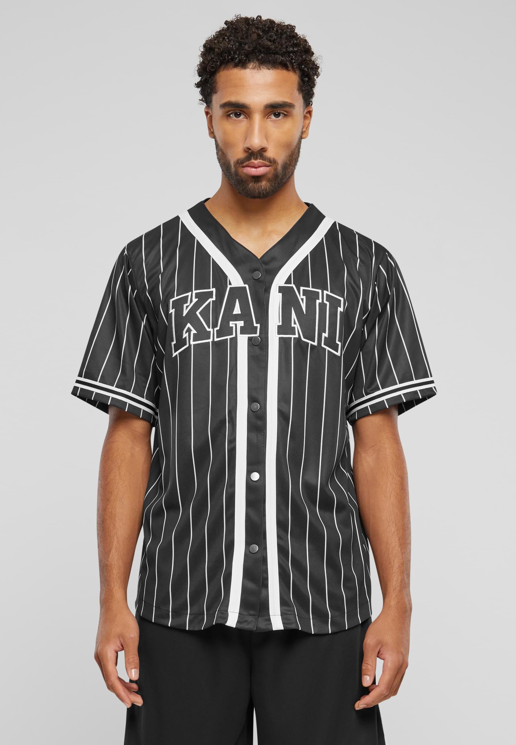 Karl Kani Langarmhemd »Karl Kani Herren KM221-115-1 Serif Pinstripe Baseball Shirt« 1 Stk.