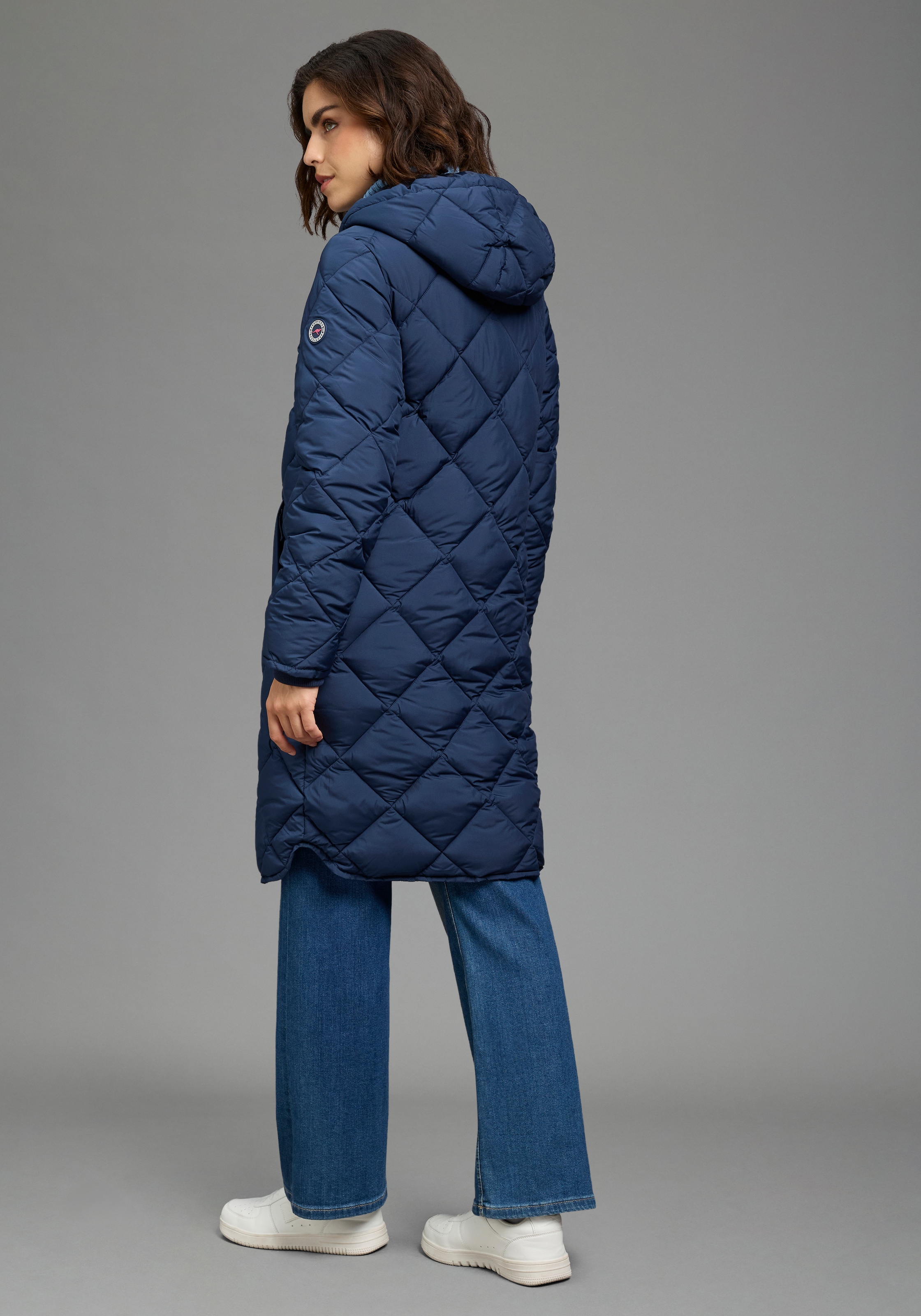 KangaROOS Steppjacke mit Kapuze lange Form mit Kapuze und modernem Steppmuster