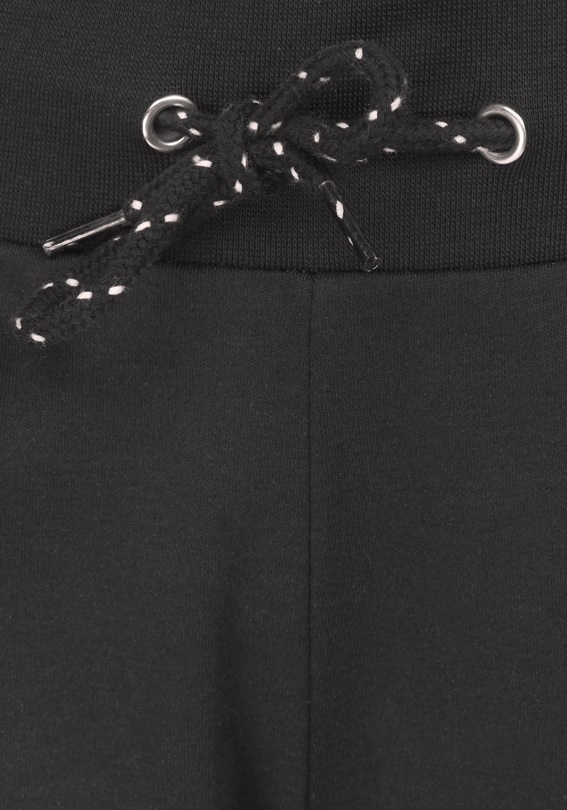 Eastwind Shorts  Elastischer Bund mit Kordelzug für individuell bequemen Sitz.