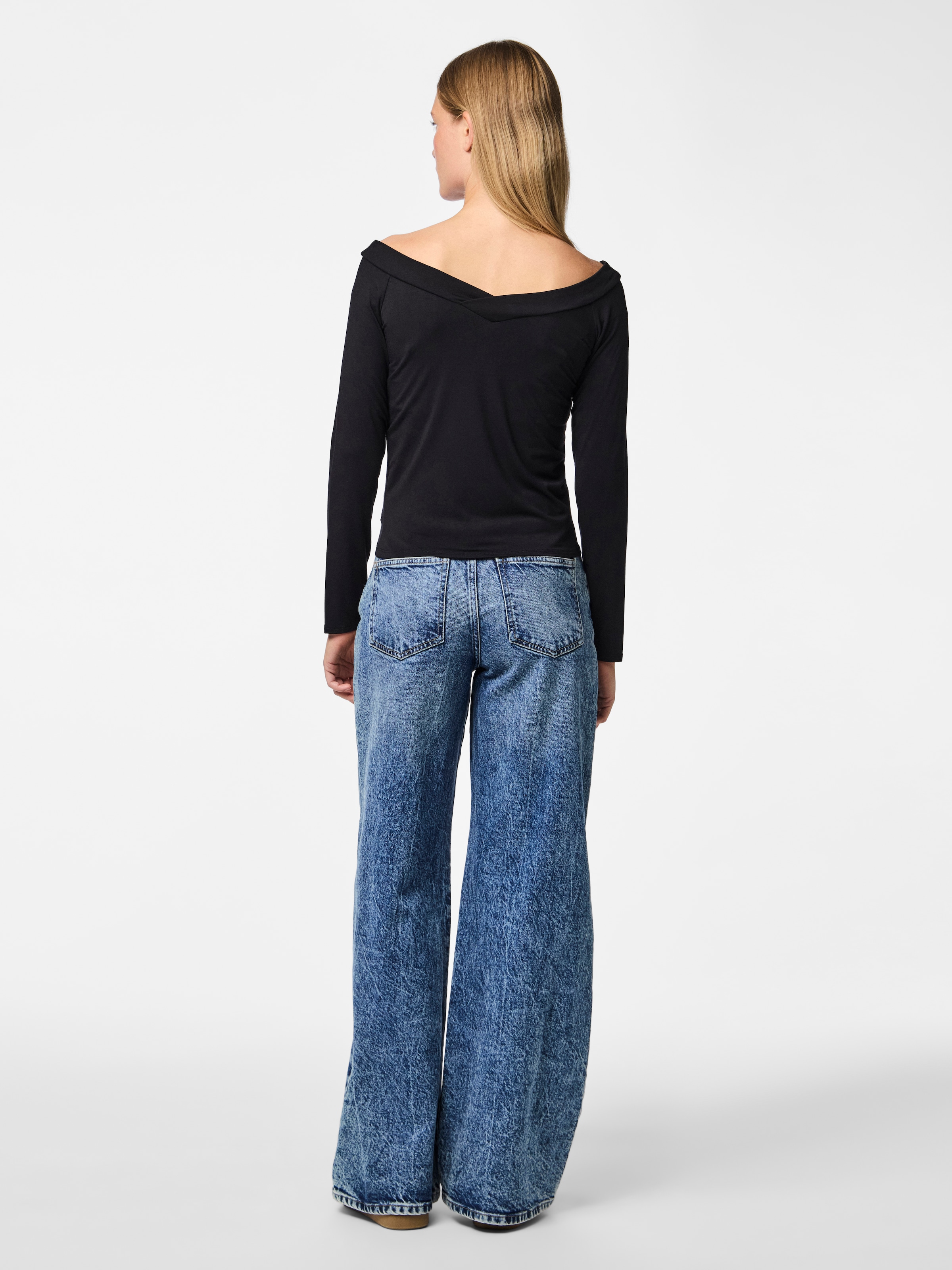 pieces Langarmshirt »PCMALIVA LS OFF SHOULDER V-NECK TOP NOOS«