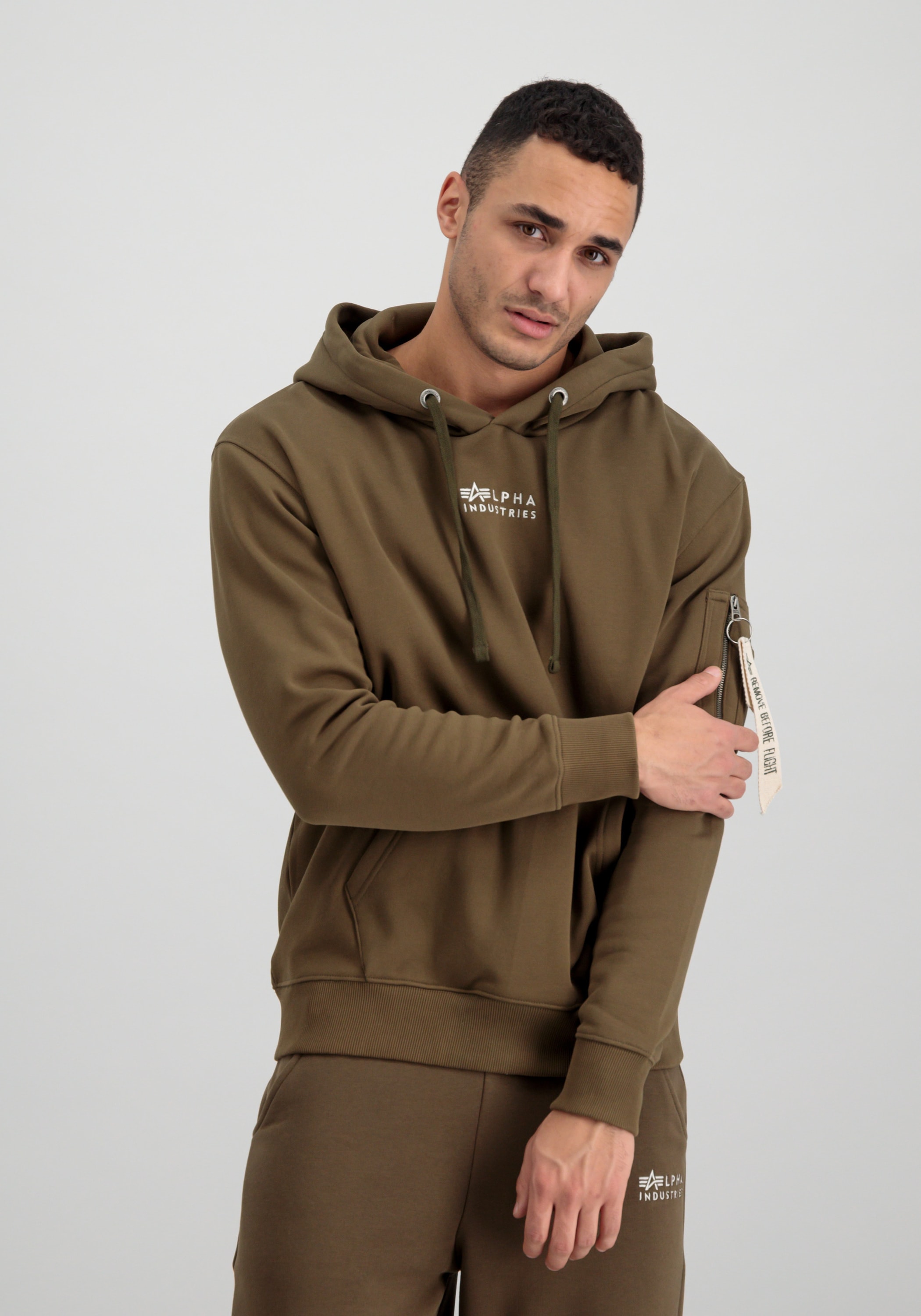 Alpha Industries Hoodie »Alpha Industries Men - Hoodies Organics EMB Hoodie«
