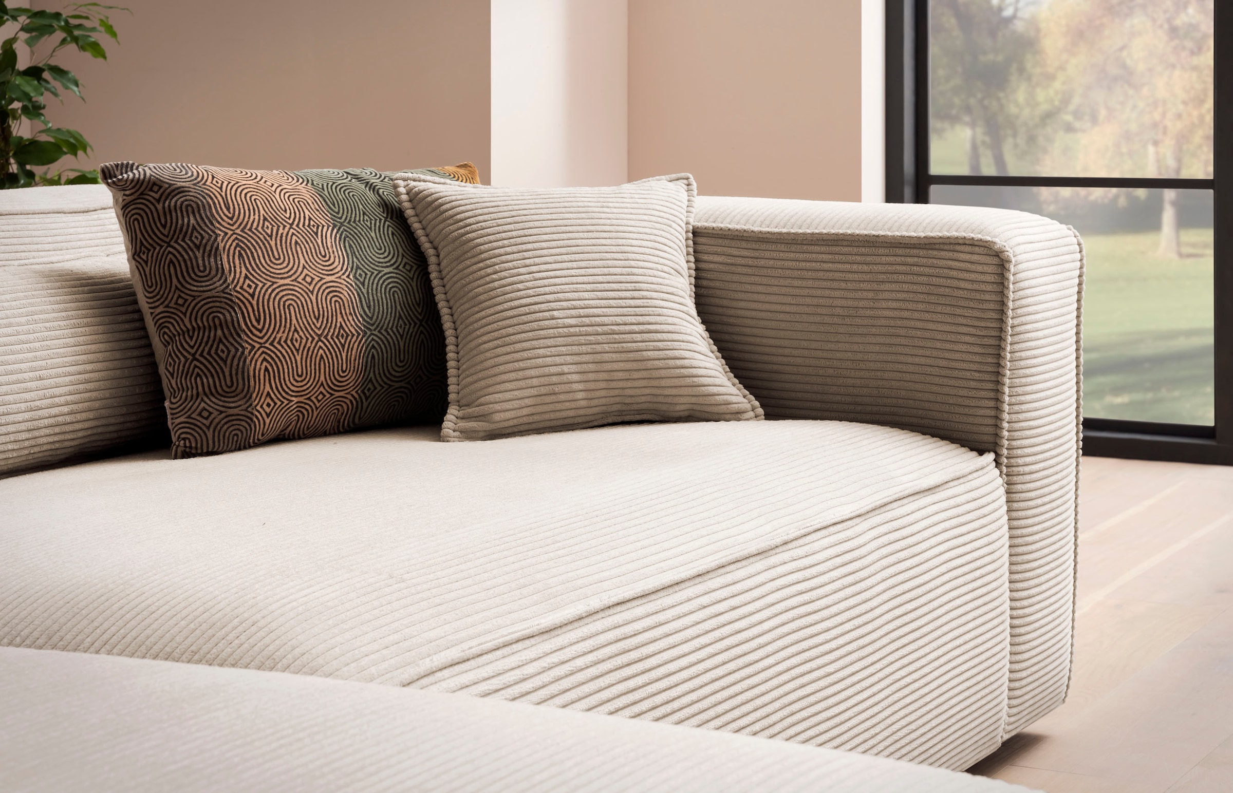 LeGer Home by Lena Gercke Ecksofa »PIARA XXL, Big-Sofa in Cord oder Leinenoptik, L-Form, mit Kedernaht«, wahlweise Ottomane rechts/links, schwarze Füße, extra tiefe Sitzfläche