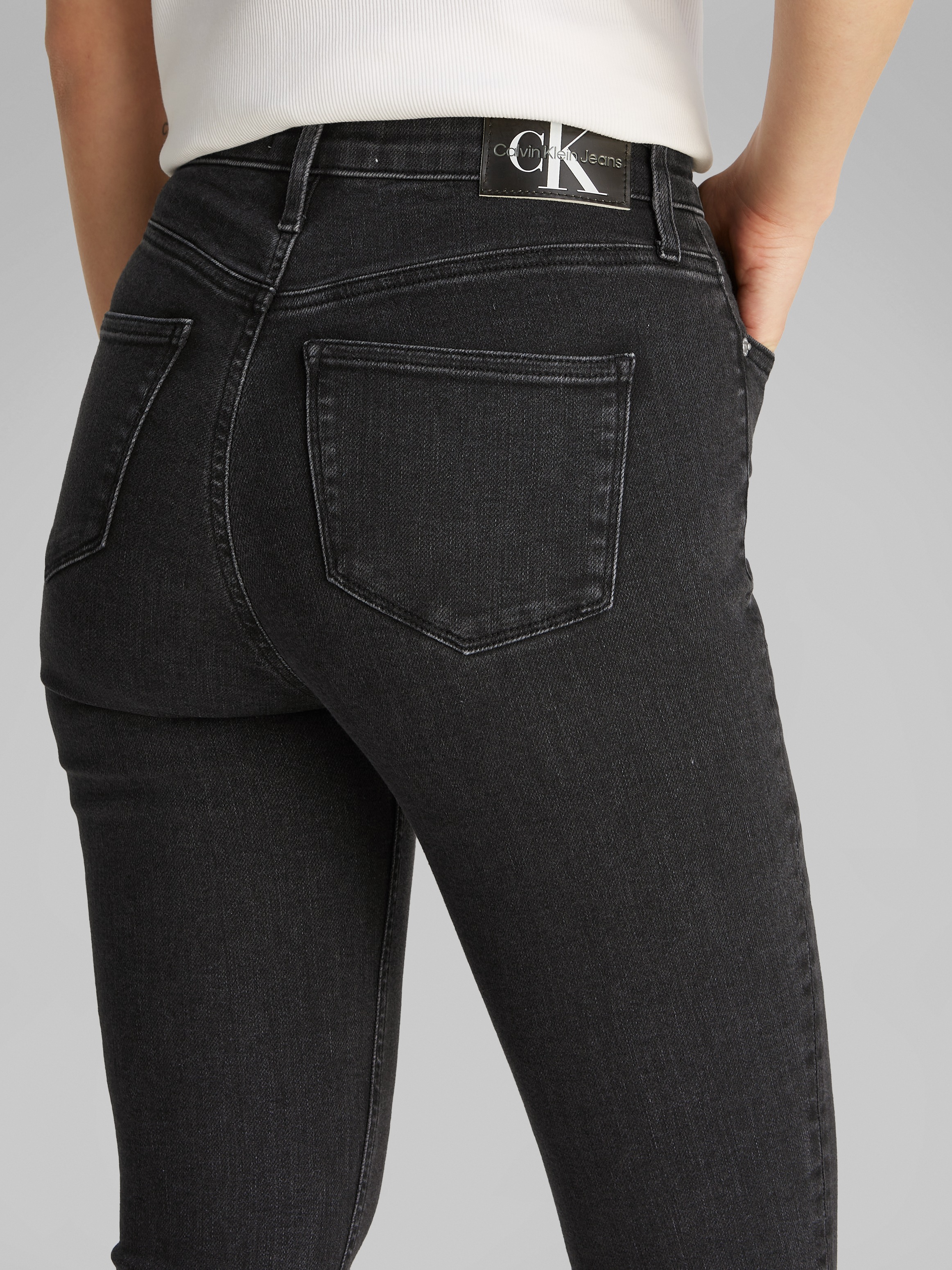 Calvin Klein Jeans Skinny-fit-Jeans »HIGH RISE SKINNY«, in schwarzer Waschung