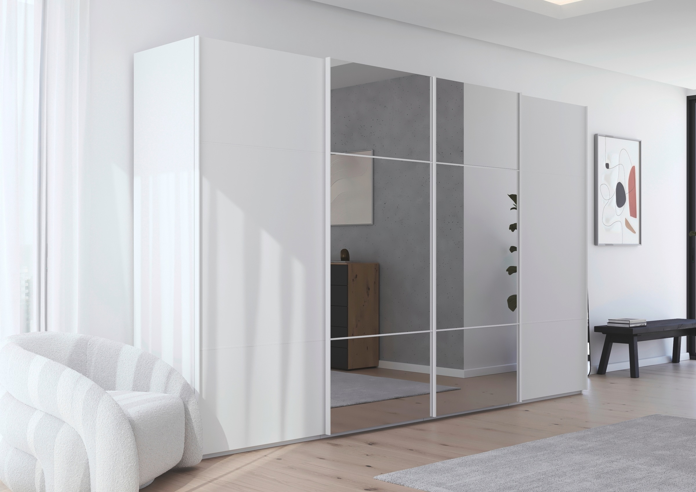 rauch Schwebetürenschrank »Kleiderschrank Schrank Garderobe Schlafzimmerschrank SCALE-TRIO«, edle dreigeteilte Front mit 2 Zierleisten und Spiegel MADE IN GERMANY