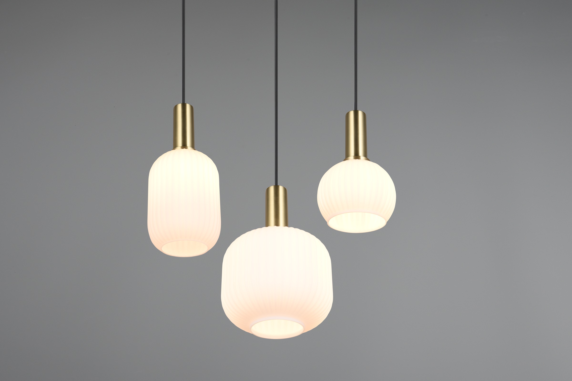 TRIO Leuchten Pendelleuchte »DIVA, E27 Hängelampe 3-flammig mit Glasschirm, exkl 3xE27 max 10W«, 3 flammig, Leuchtmittel E27 | Leuchtmittel wechselbar, höhenverstellbar bis max 150cm Hängeleuchte Ø 30 cm Wohnzimmer Küche