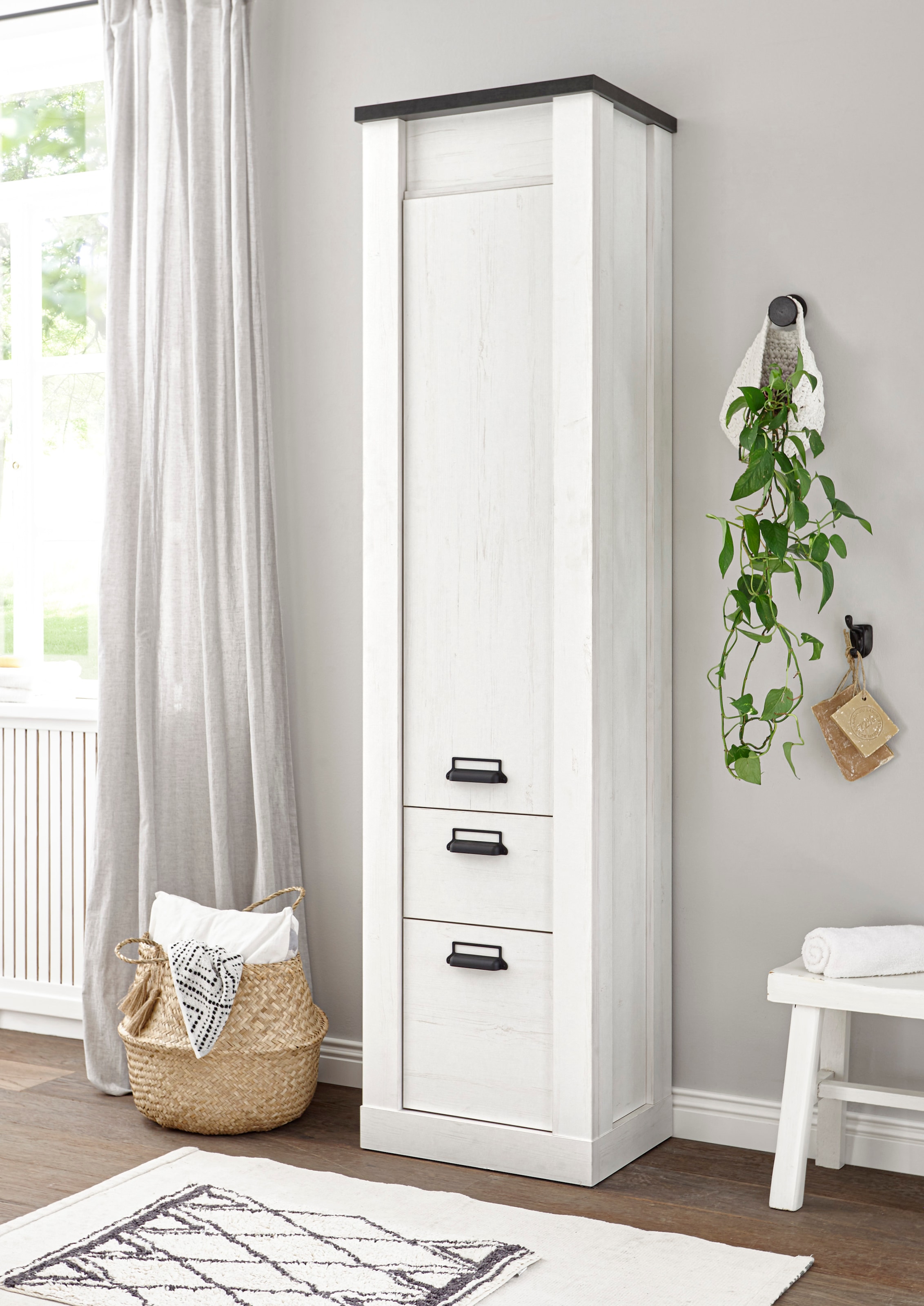 Home affaire Badmöbel-Set »SHERWOOD, Bad im modernen Design, 3-teiliges Badezimmer«, (3 St.), in 2 Farben verfügbar, Scheunentorbeschlag & Apothekergriff aus Metall