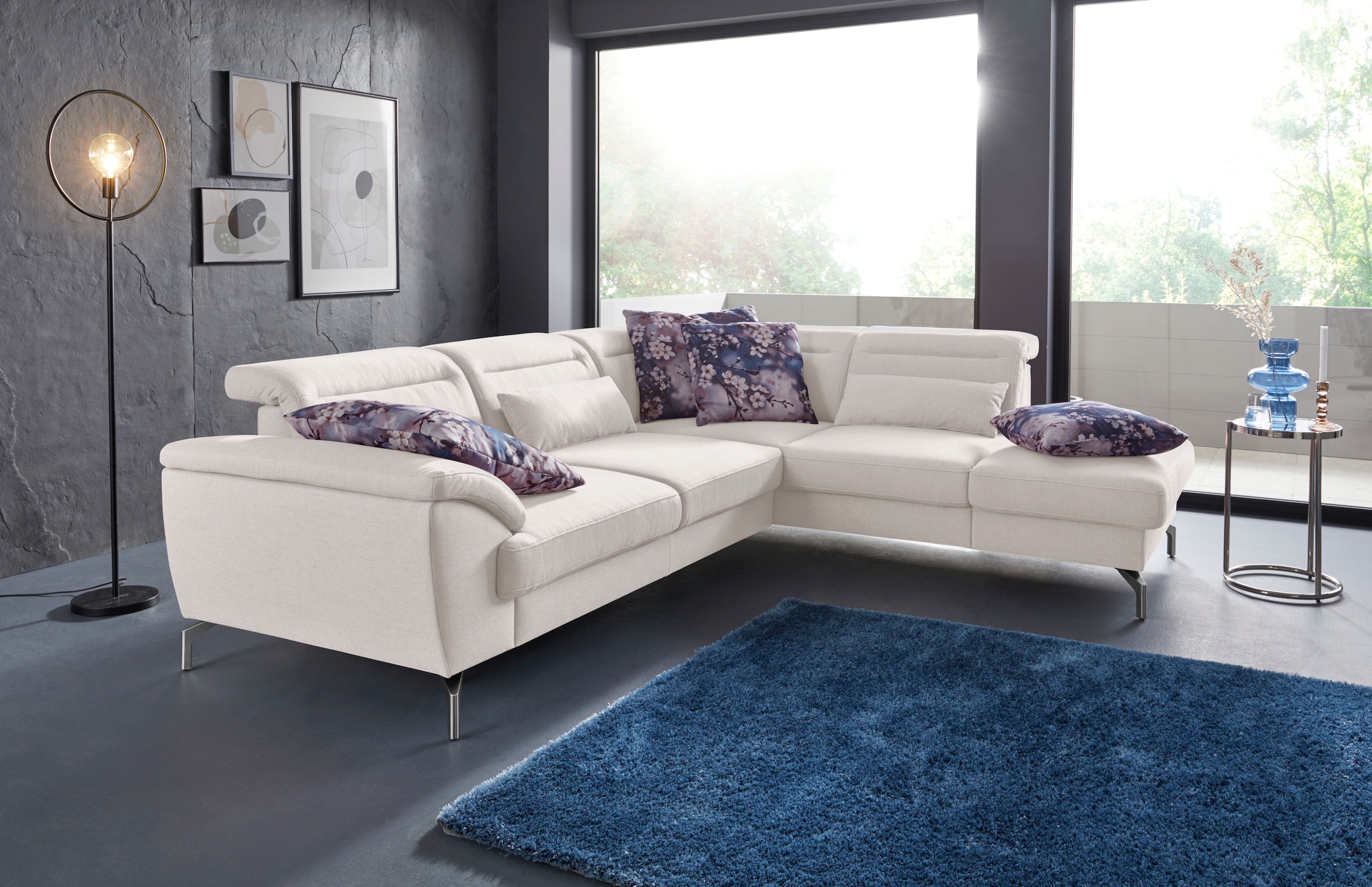 sit&more Ecksofa »Percy L-Form«, 15 cm Fußhöhe, Sitztiefenverstellung, wahlweise in 2 Fußfarben