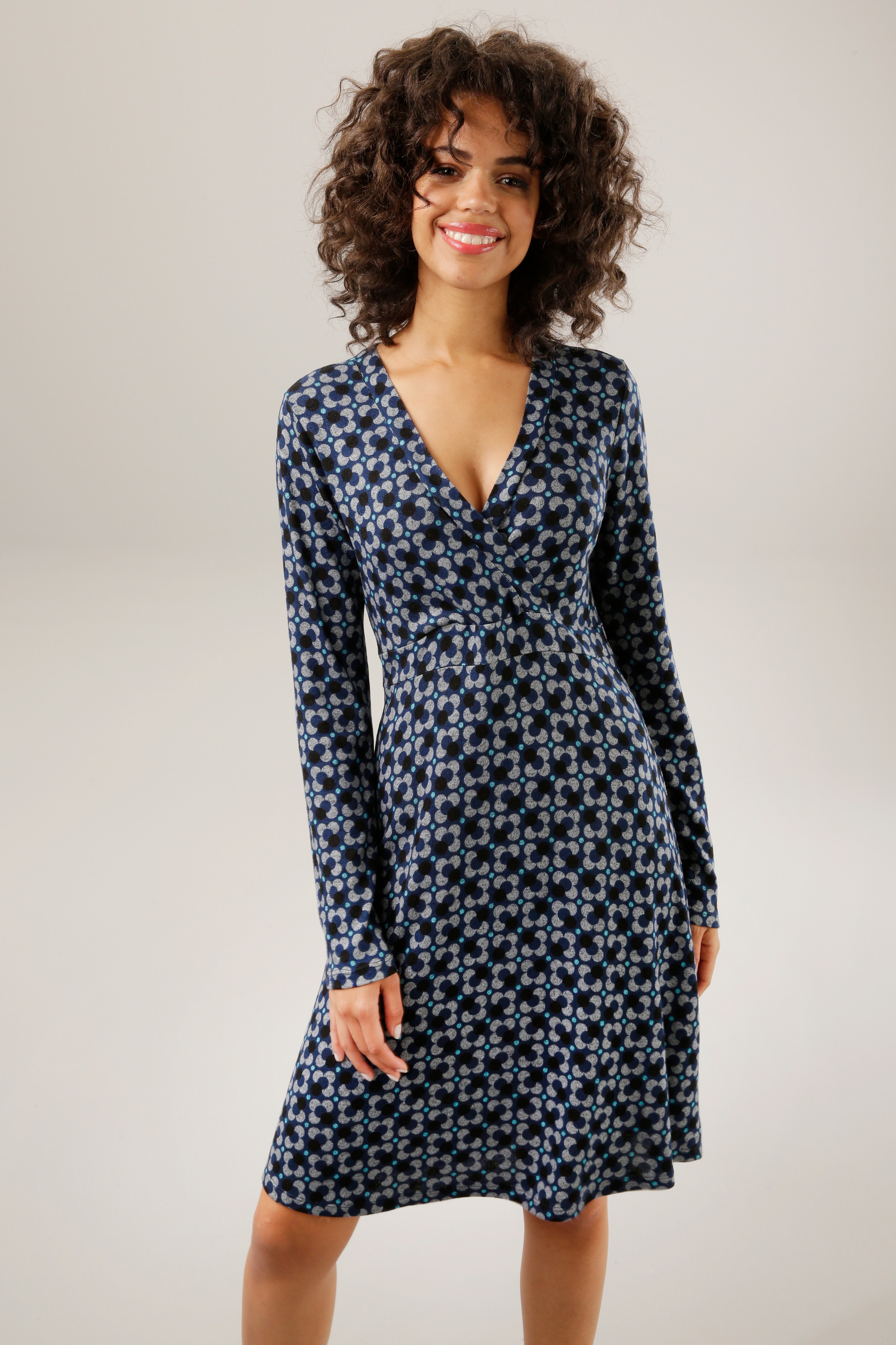 Aniston CASUAL Jerseykleid, mit V-Ausschnitt in Wickeloptik online kaufen