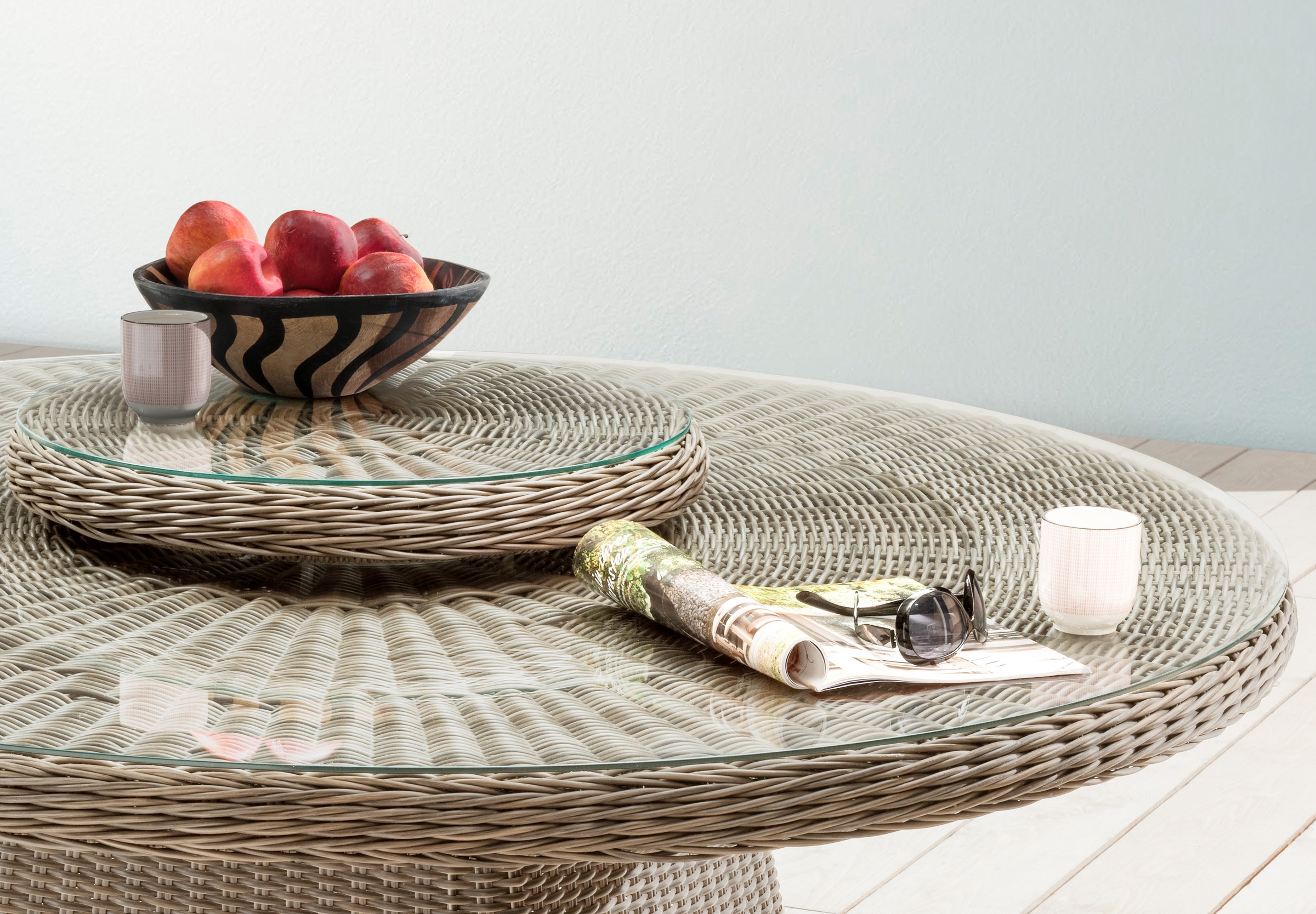 Destiny Garten-Essgruppe »LUNA«, (Set, 14 tlg., 4x Sessel, 1x Tisch Ø 150x75cm mit Drehteller, inkl. Auflagen), Aluminium, Polyrattan