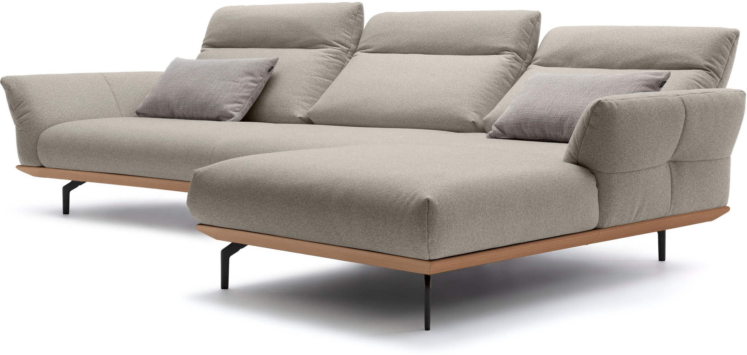 Creation BY ROLF BENZ Ecksofa »CR.460«, Sockel in Eiche, Winkelfüße in Umbragrau, Breite 338 cm