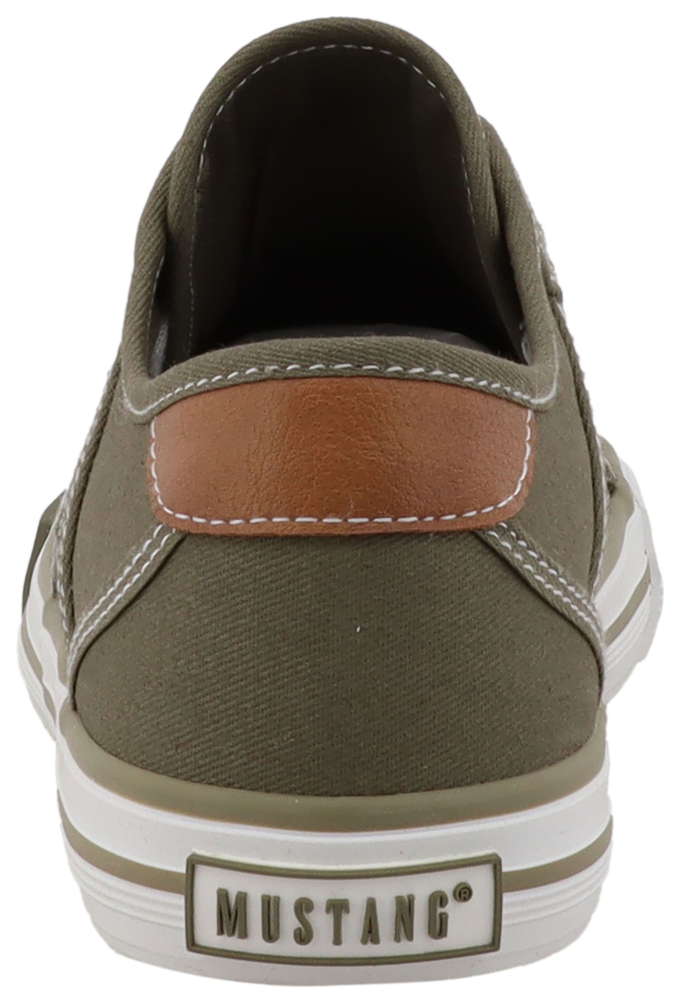 Mustang Shoes Slip-On Sneaker »Gaspare«  Freizeitschuh, Slipper, Halbschuh mit Kontrastnähten