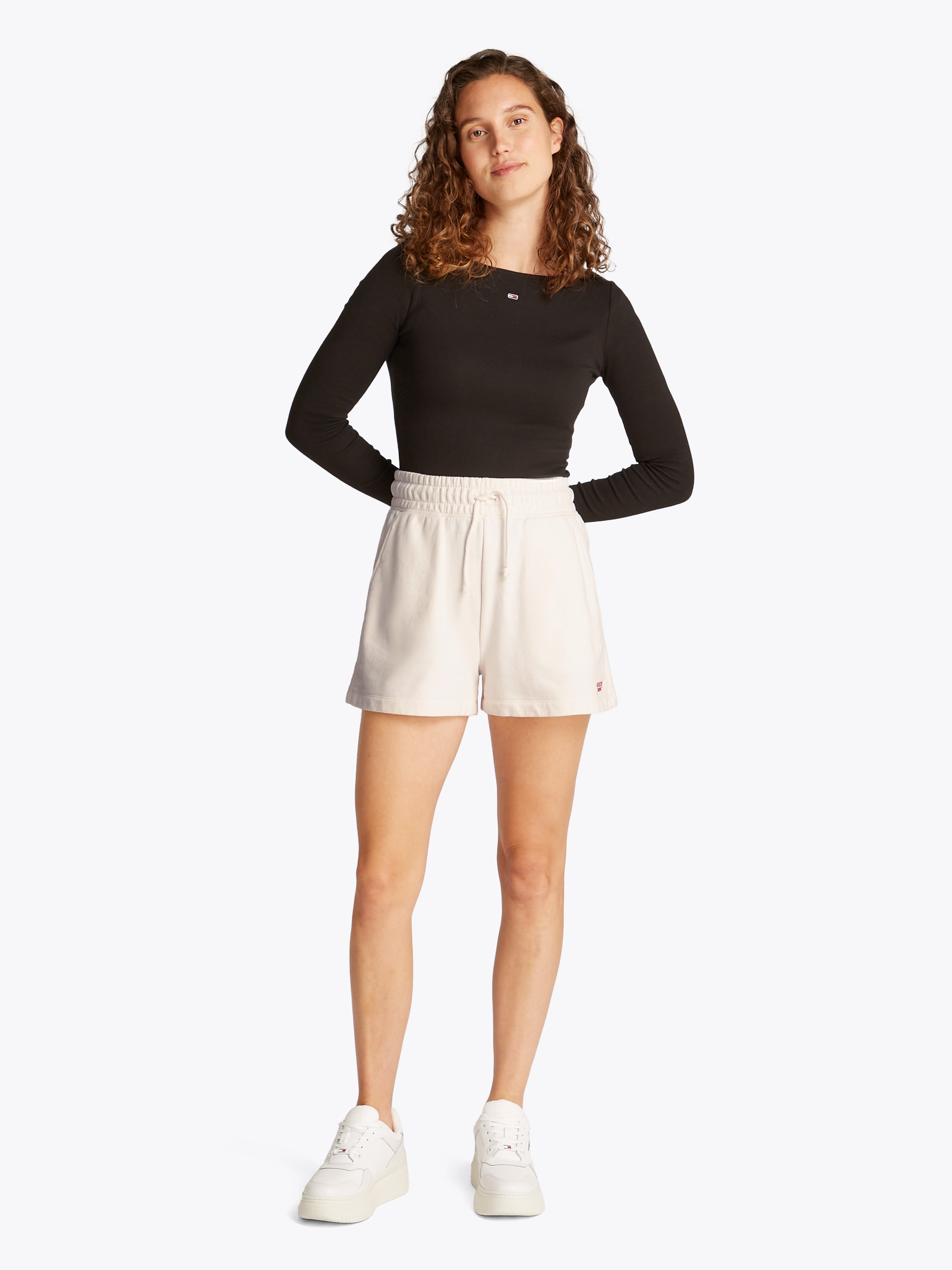 Tommy Jeans Shorts »TJW SCRIPT SHORT EXT«  mit Logoschriftzug