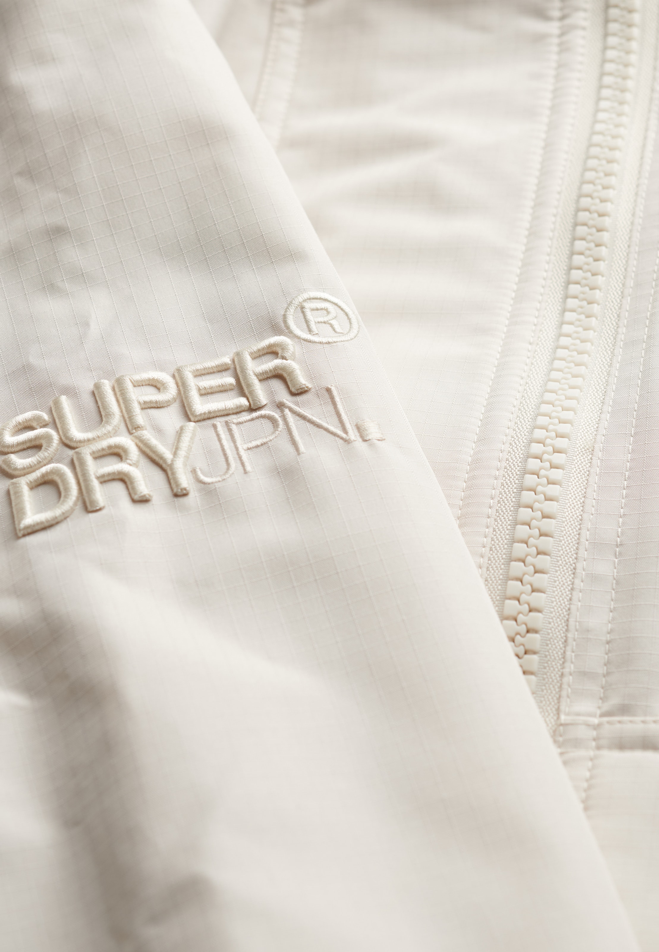 Superdry Outdoorjacke »HOODED ARCTIC WINDCHEATER« Kunstfaser, regular fit