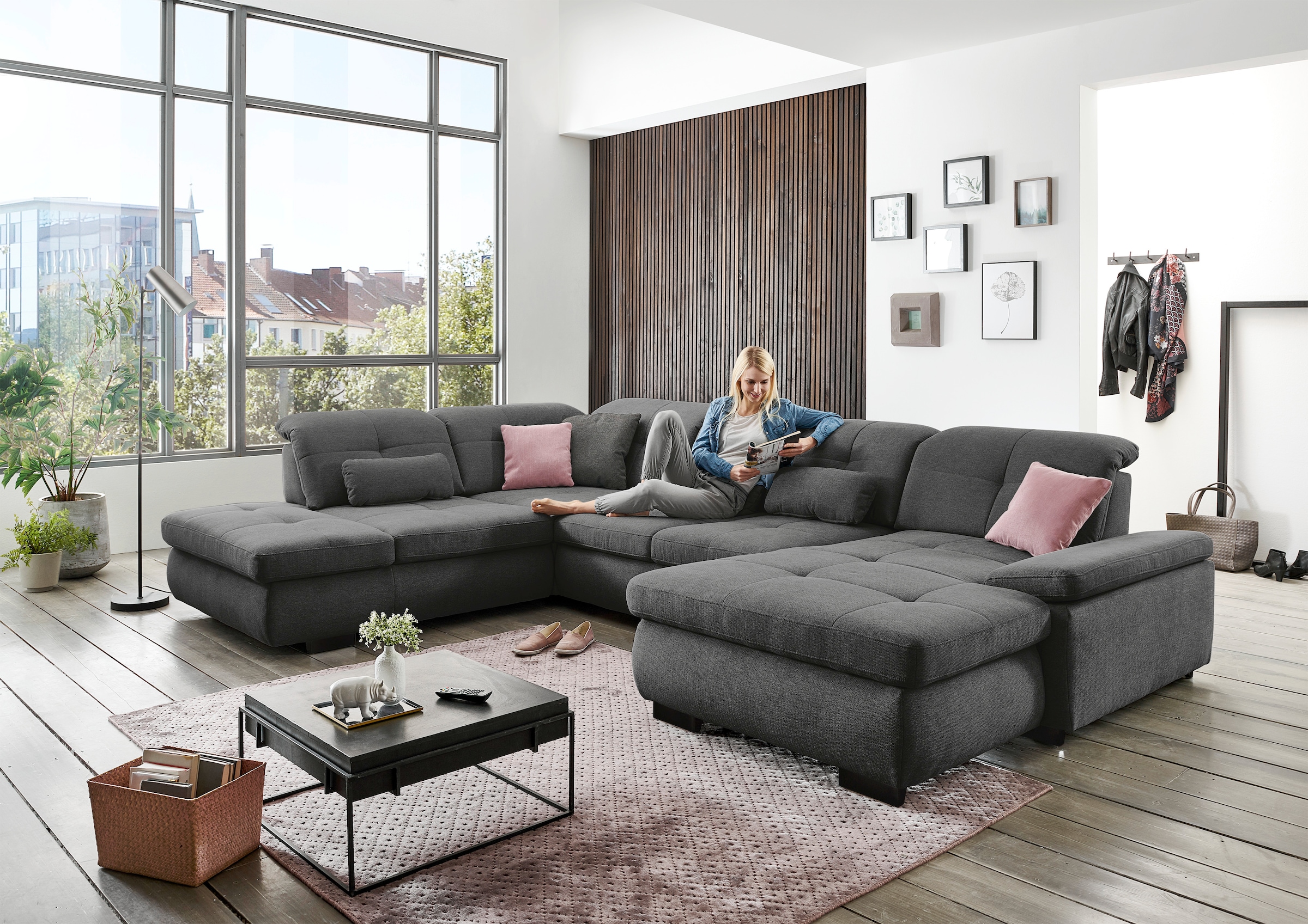 Die PlanBar Ecksofa »MP-IN16012 L-Form, mit Federkern-Polsterung«, inkl. Sitztiefenverstellung wahlweise mit weiteren Funktionen