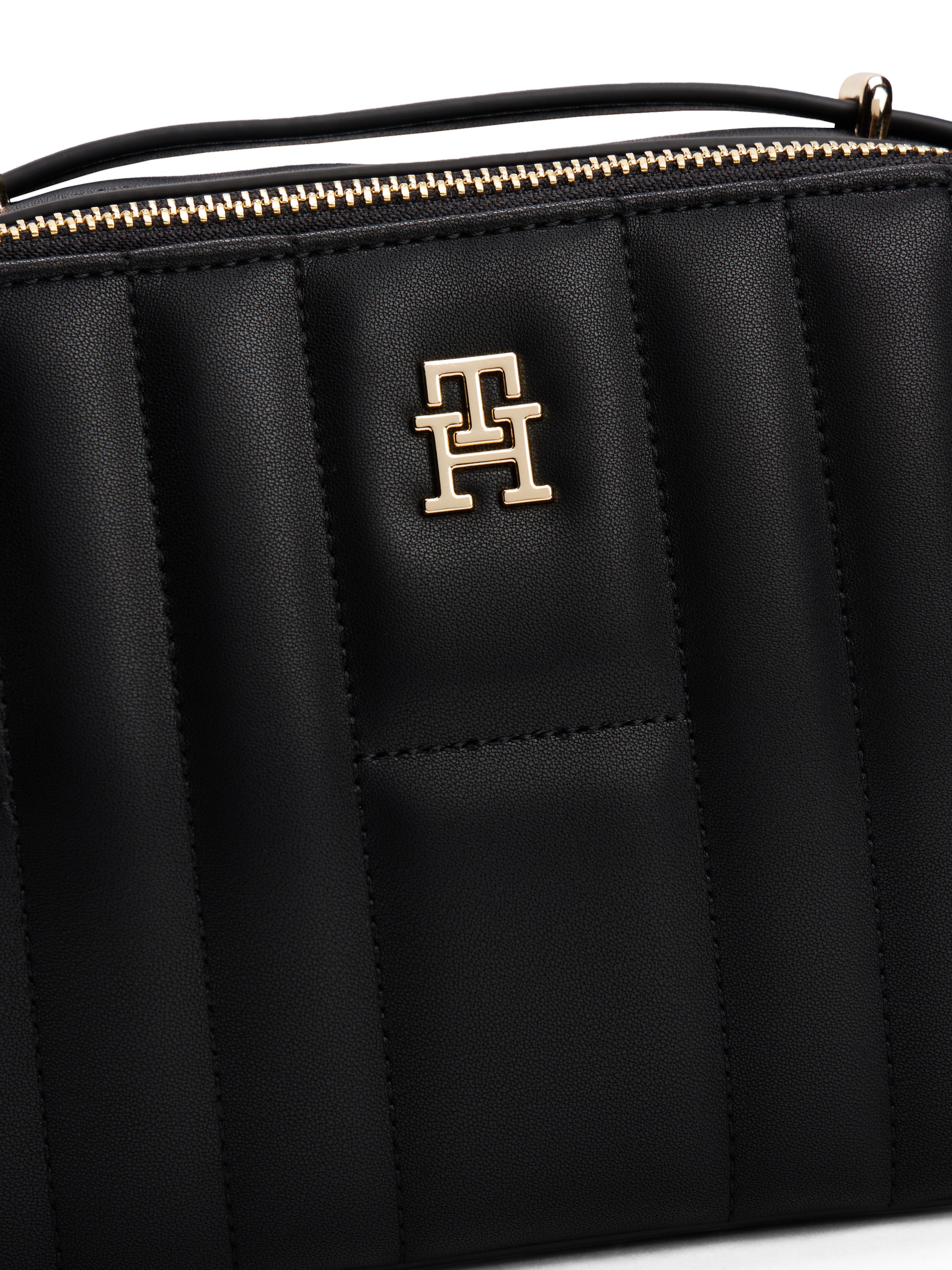 Tommy Hilfiger Umhängetasche »TH FEMININE CONV CAMERA BAG«, Damen Schultertasche, Minibag im trendigen Stepp-Design