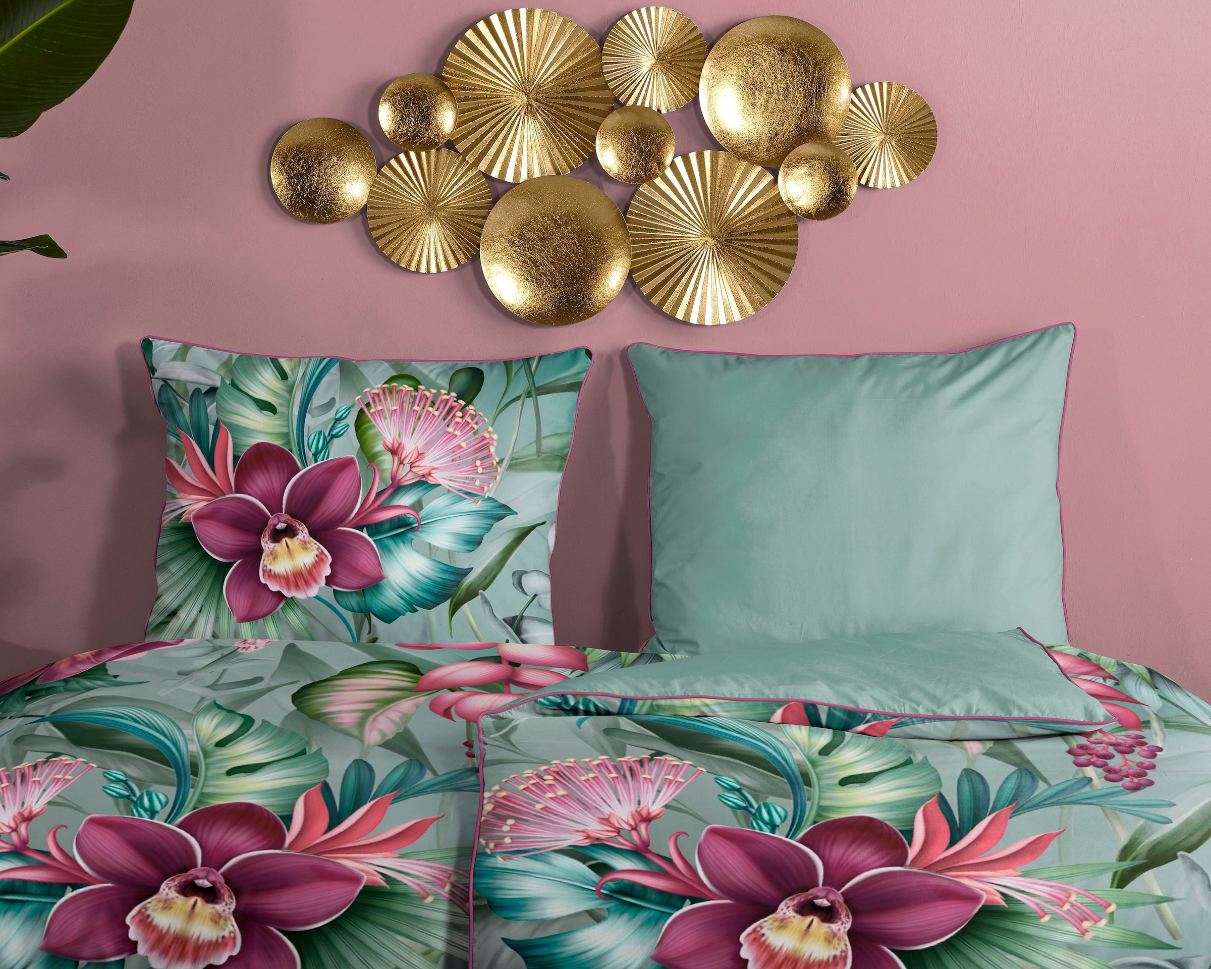 Descanso Wendebettwäsche »Allison«, Baumwolle, Satin, 135x200, Biese, Reißverschluss, Wende, Blumen Grün
