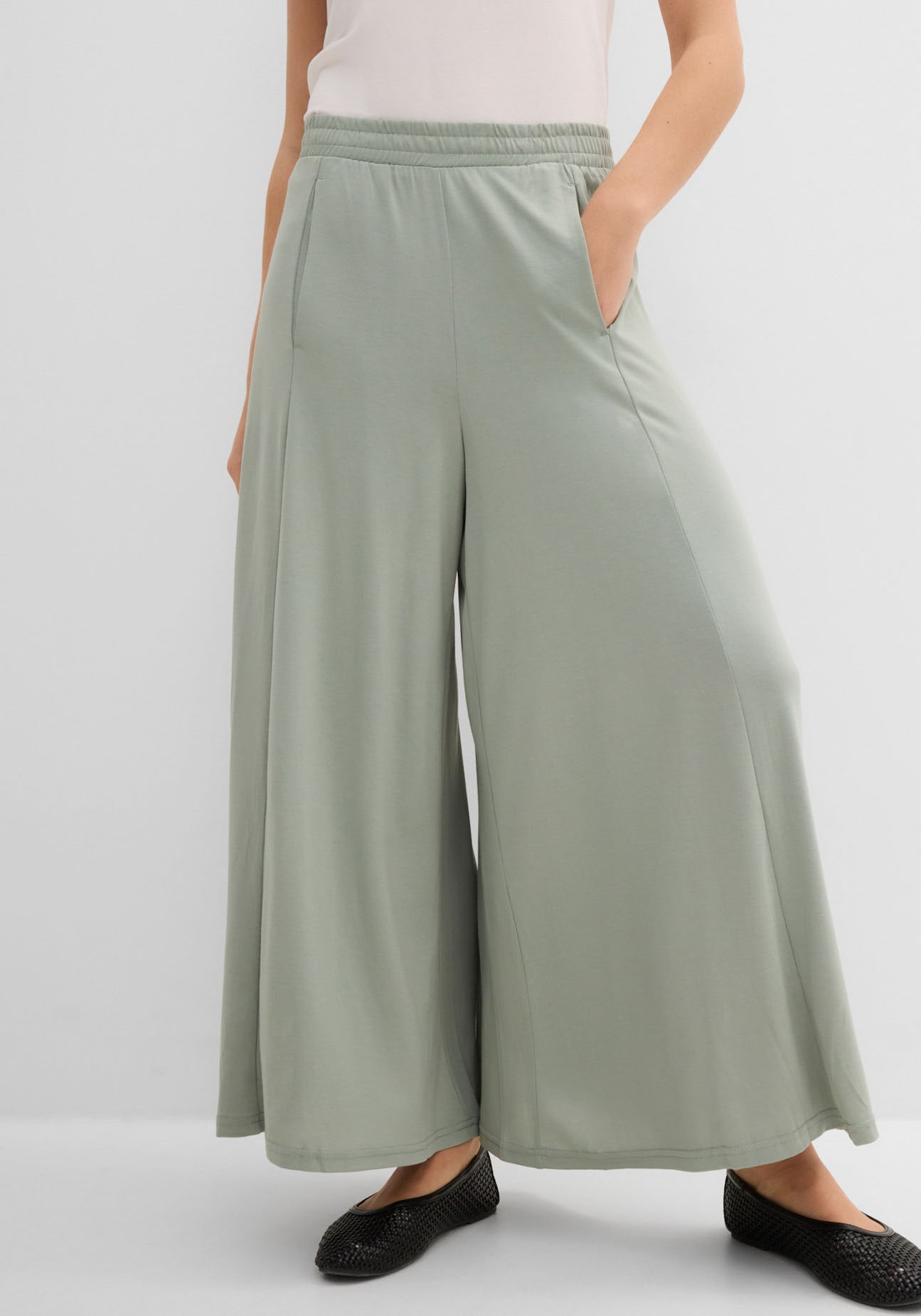 bonprix Culotte »Jersey-Culotte mit weitem Bein«  aus Modal und Polyester, Loose fit Passform, weites Bein