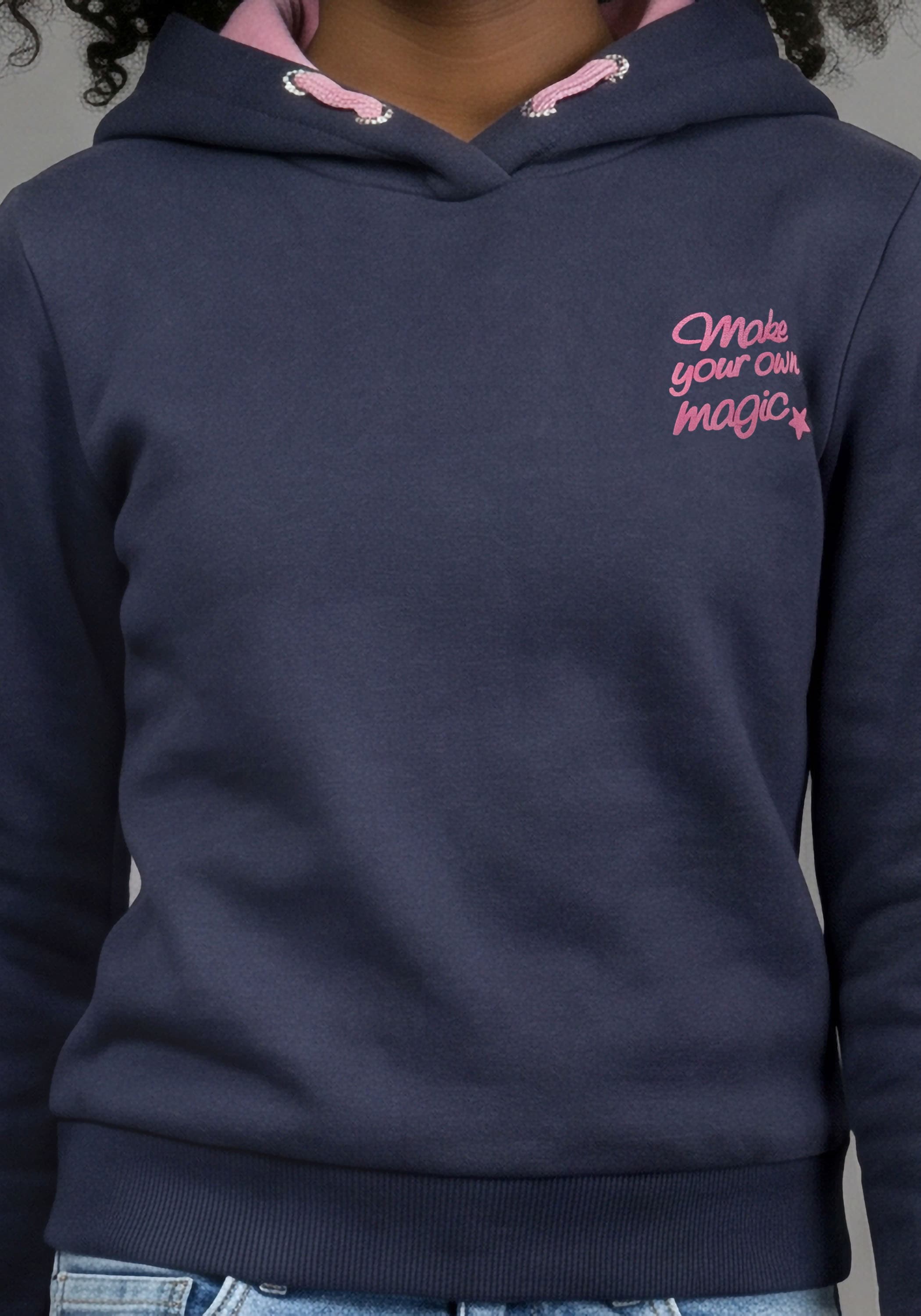 KIDSWORLD Kapuzenshirt »Slogan Hoodie: MAKE YOUR OWN MAGIC« kurze Schnittform, mit Langarm, mit Statement-Print, mit Kapuze