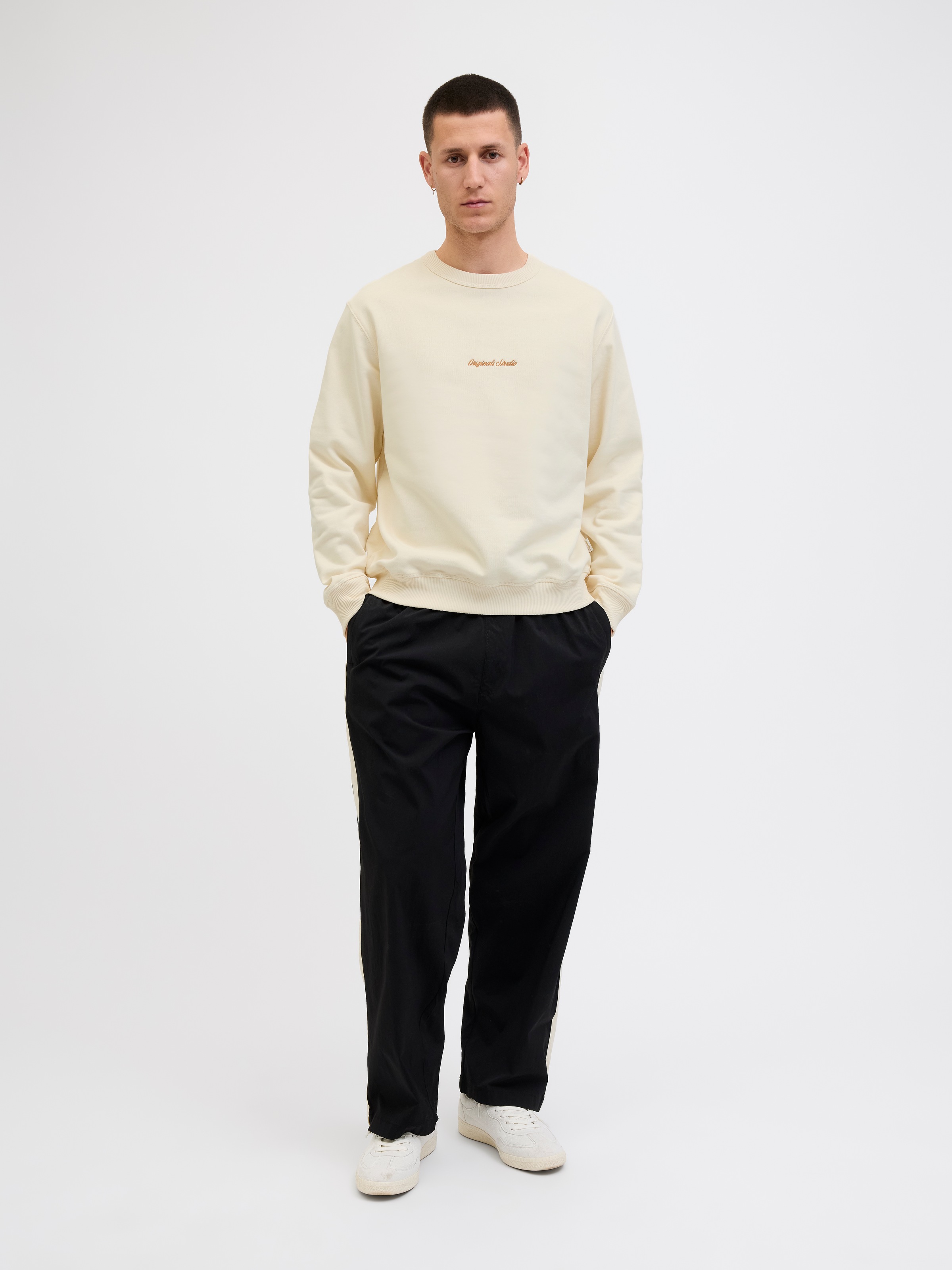 Jack & Jones Sweatshirt »JORNORREBRO EMB SWEAT CREW NOOS«