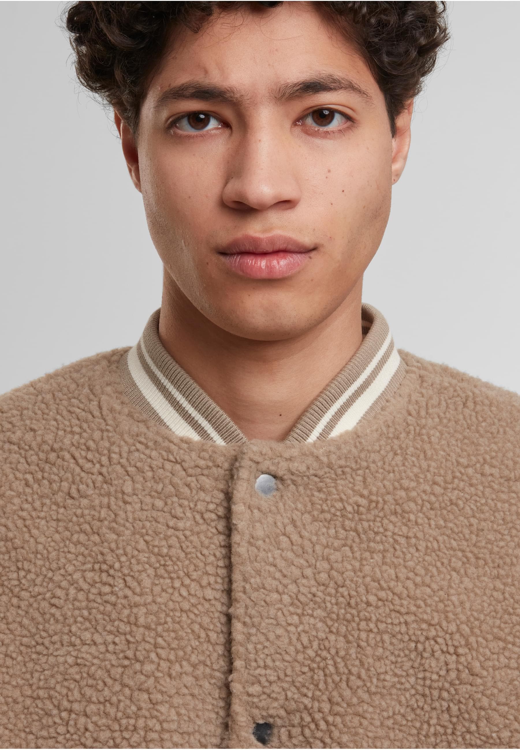 URBAN CLASSICS Collegejacke »Urban Classics Teddy College Jacket« 1 Stk. tlg. ohne Kapuze