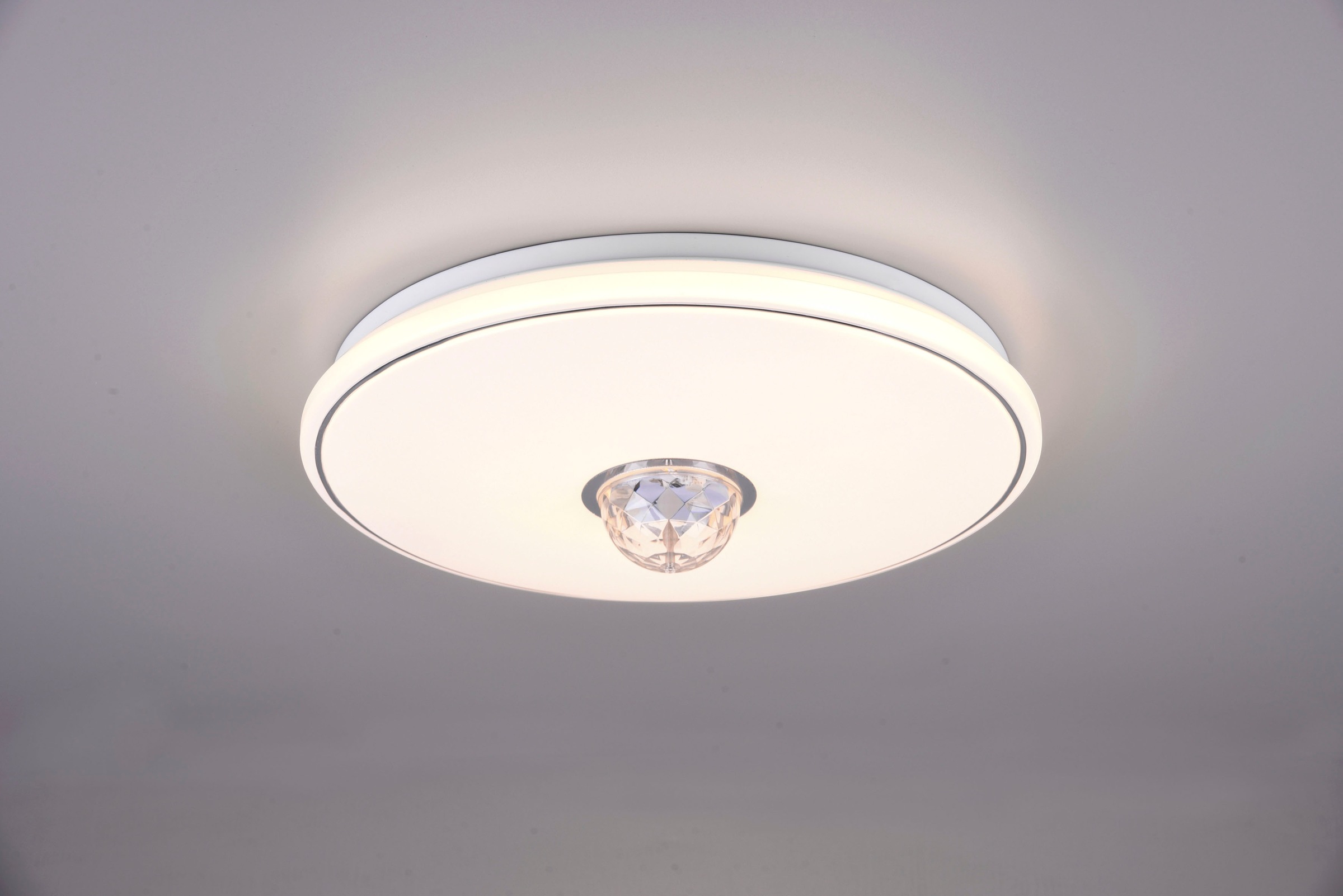 TRIO Leuchten LED Deckenleuchte »Rave«, 1 flammig, Leuchtmittel LED-Board | LED fest integriert, Deckenlampe mit Fernbedienung Farbwechsel RGB 3000K Ø 38cm dimmbar