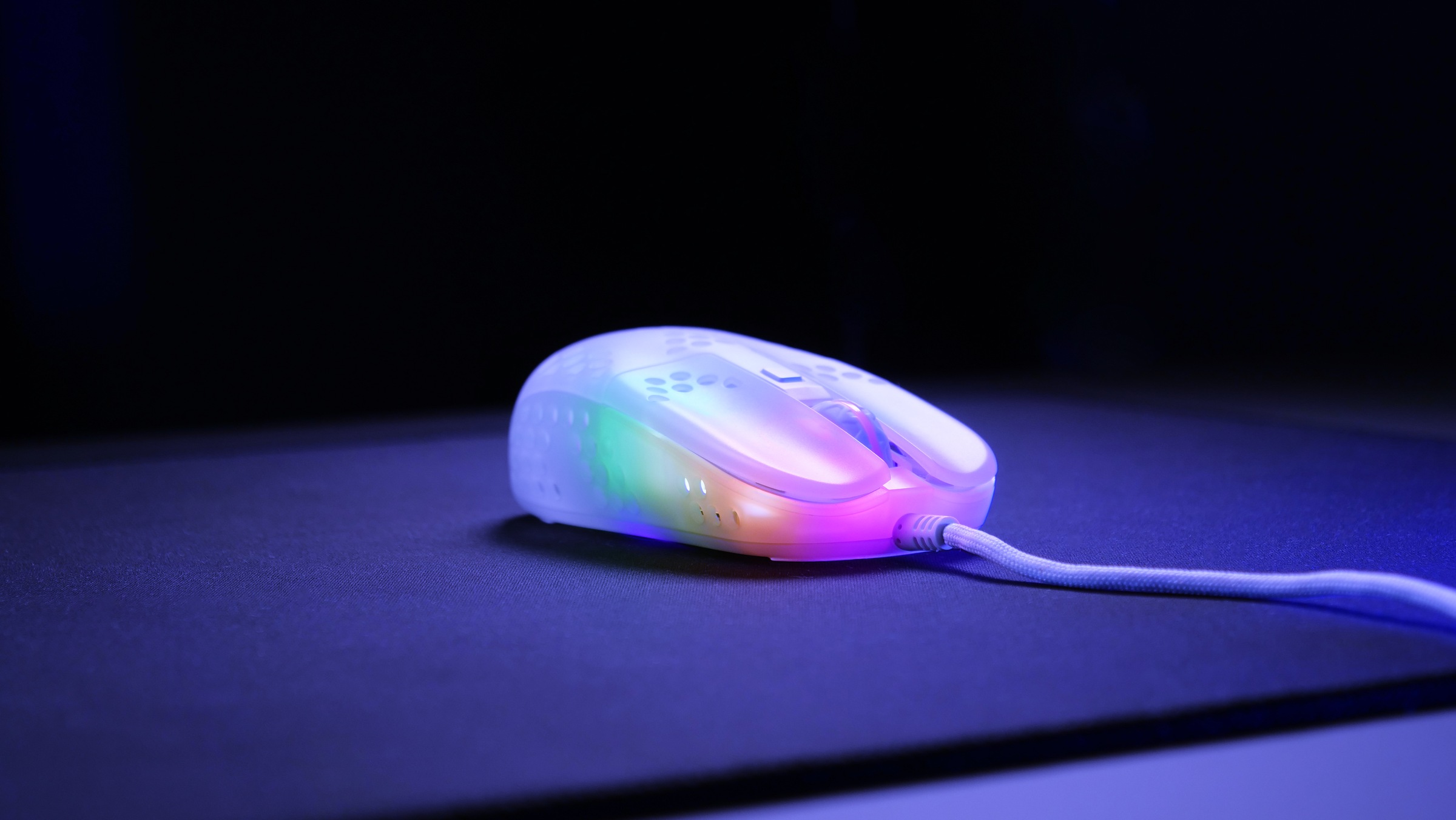 Cherry Xtrfy Gaming-Maus »MZ1 RGB«, kabelgebunden, ultraleichte Gaming-Maus