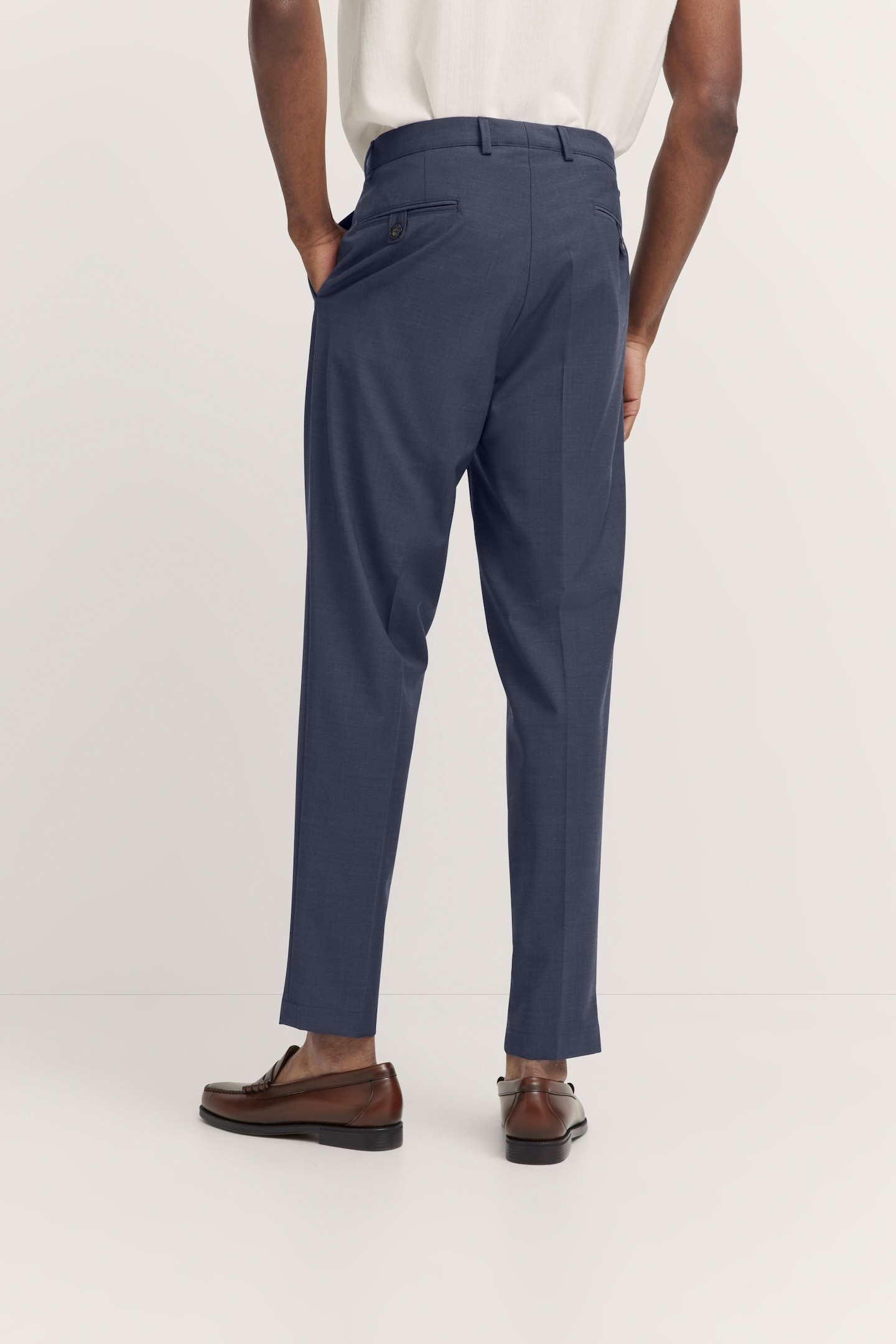 bugatti Bundfaltenhose, mit Stretch und Bundfalten