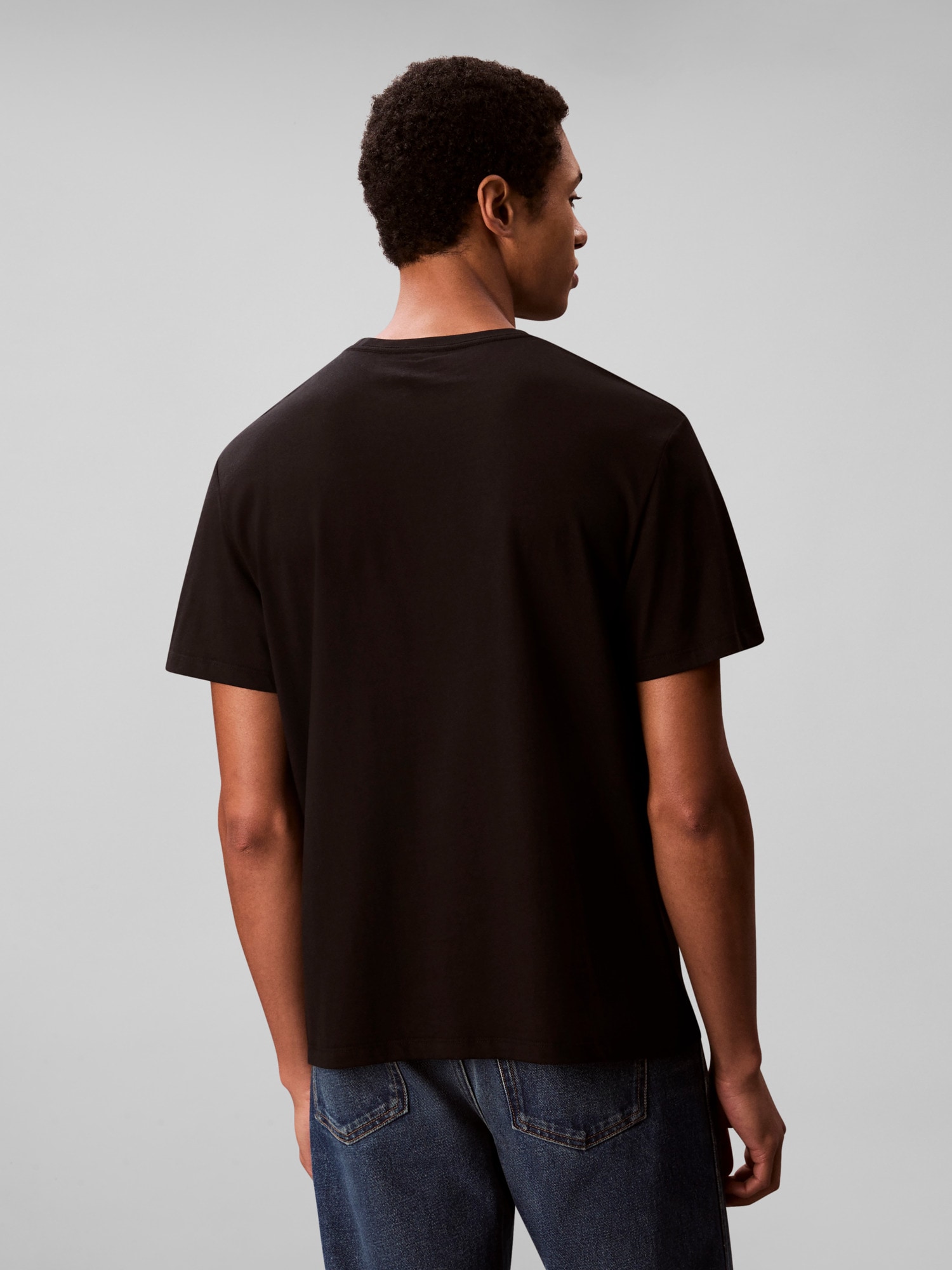 Calvin Klein T-Shirt »SS 20S EU CALVIN CURSIVE GRAPHIC«, Mit Rundhalsausschnitt, regular fit