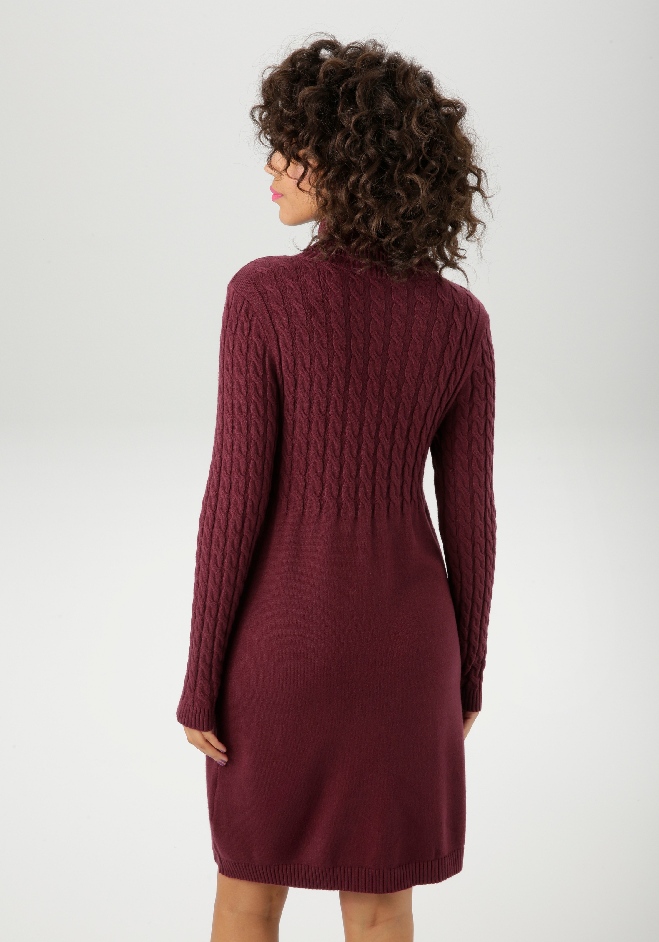 Aniston CASUAL Strickkleid, mit Zopfmuster im Oberteil und den langen Ärmeln