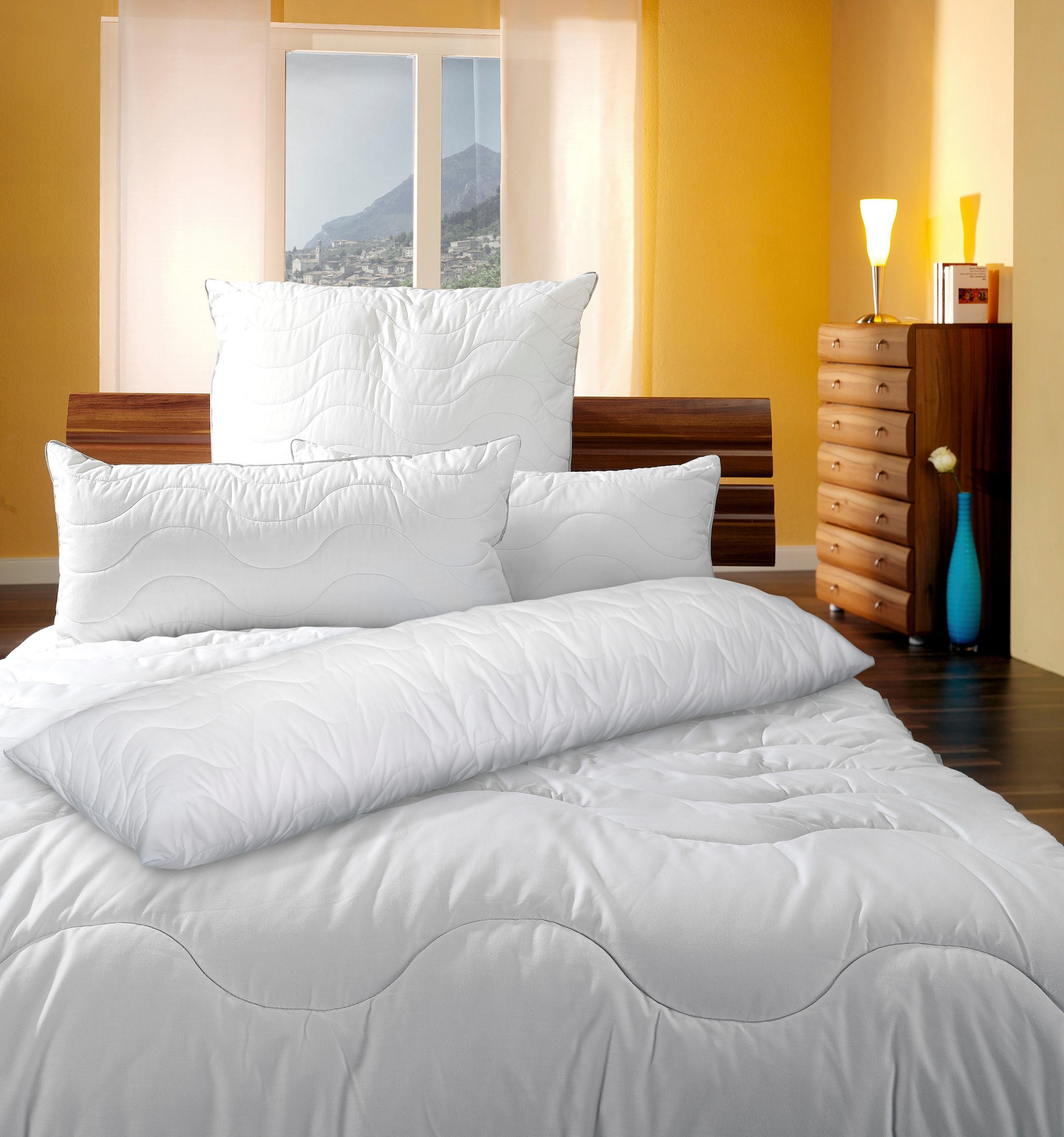 KBT Bettwaren Microfaserbettdecke »Body Soft Steppdecke« warm 1 Stk. tlg. günstig online kaufen