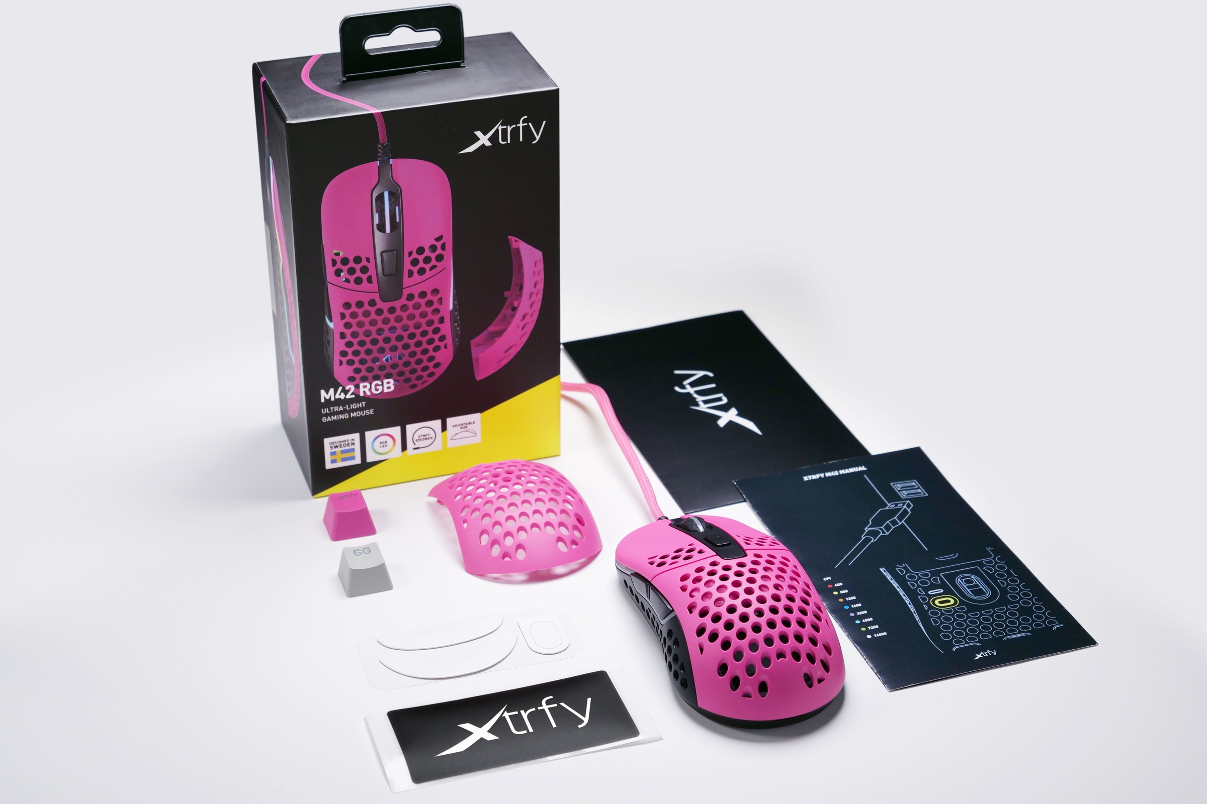 Cherry Xtrfy Gaming-Maus »M42 RGB«, kabelgebunden, ultraleichte Gaming-Maus