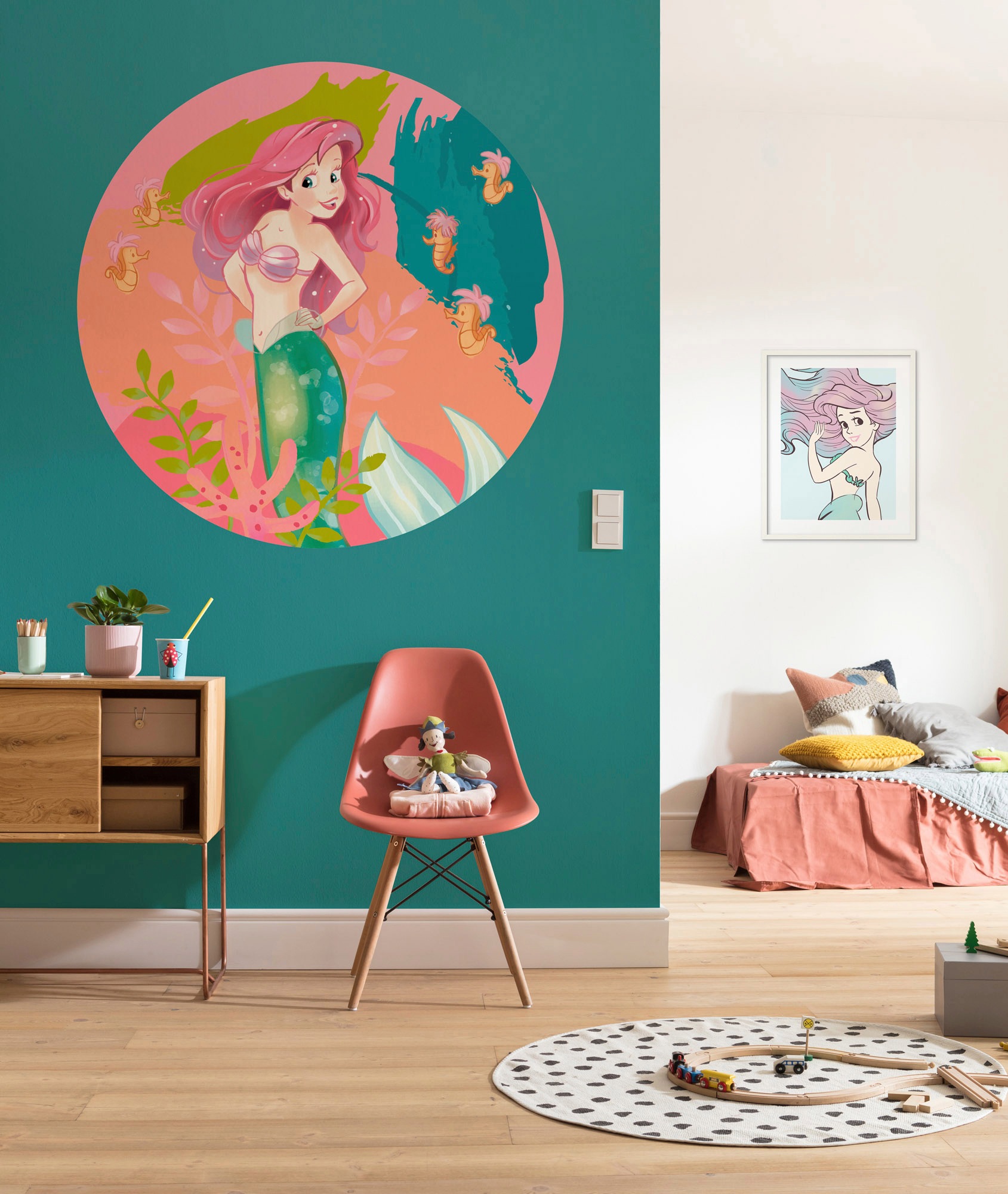 Komar Fototapete »Vlies selbstklebend - Ariel Happy Coral - Größe 125 x 125 cm«, bedruckt, Kinderzimmer